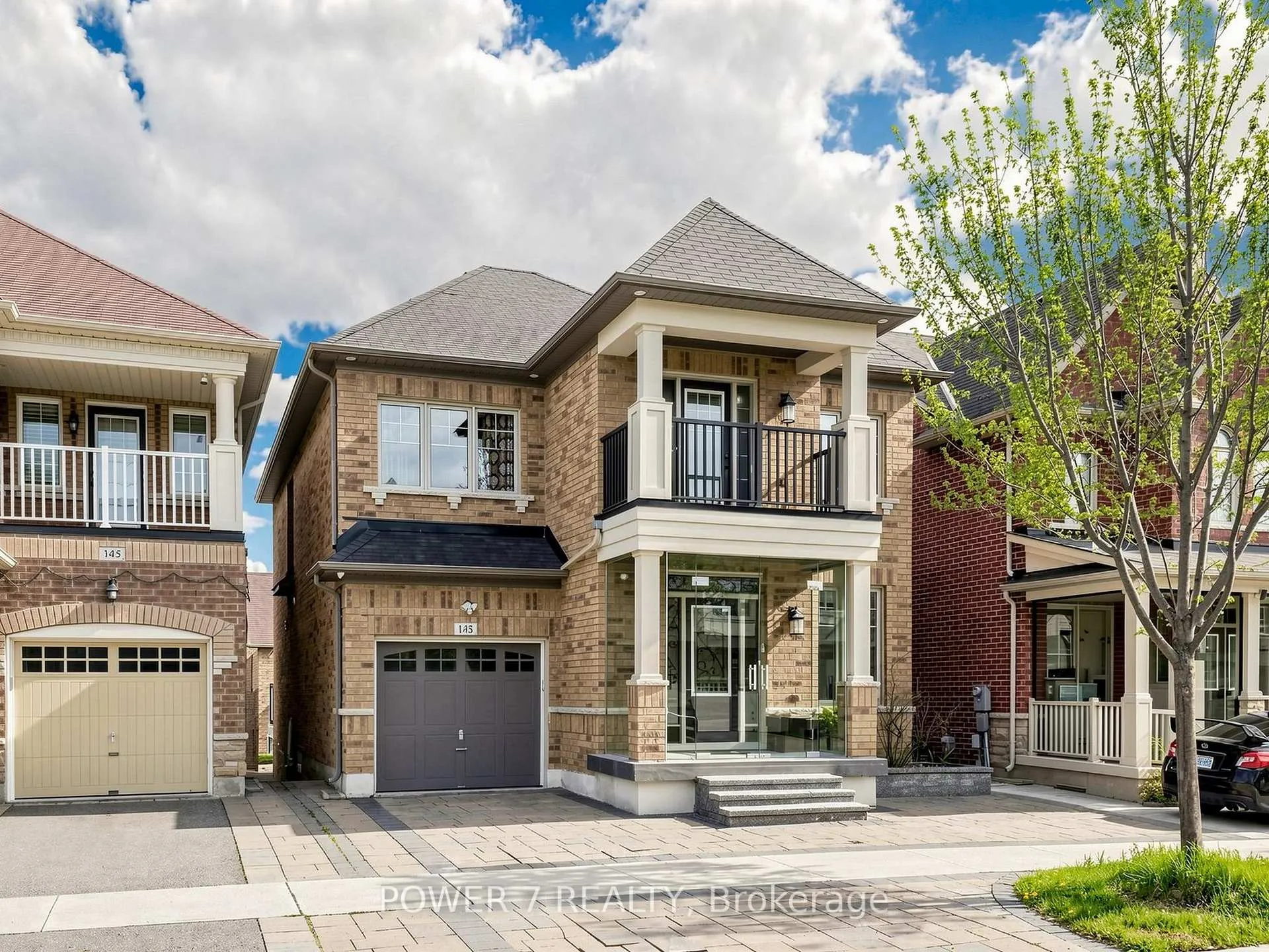 Photo 2 of 143 Beckett Avenue, Markham, Berczy — HOMEH