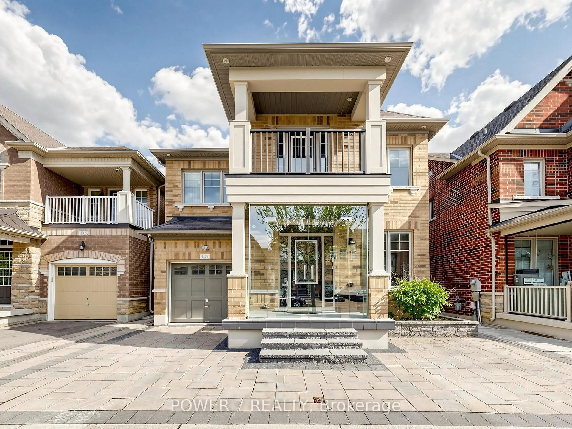 Photo 4 of 143 Beckett Avenue, Markham, Berczy — HOMEH