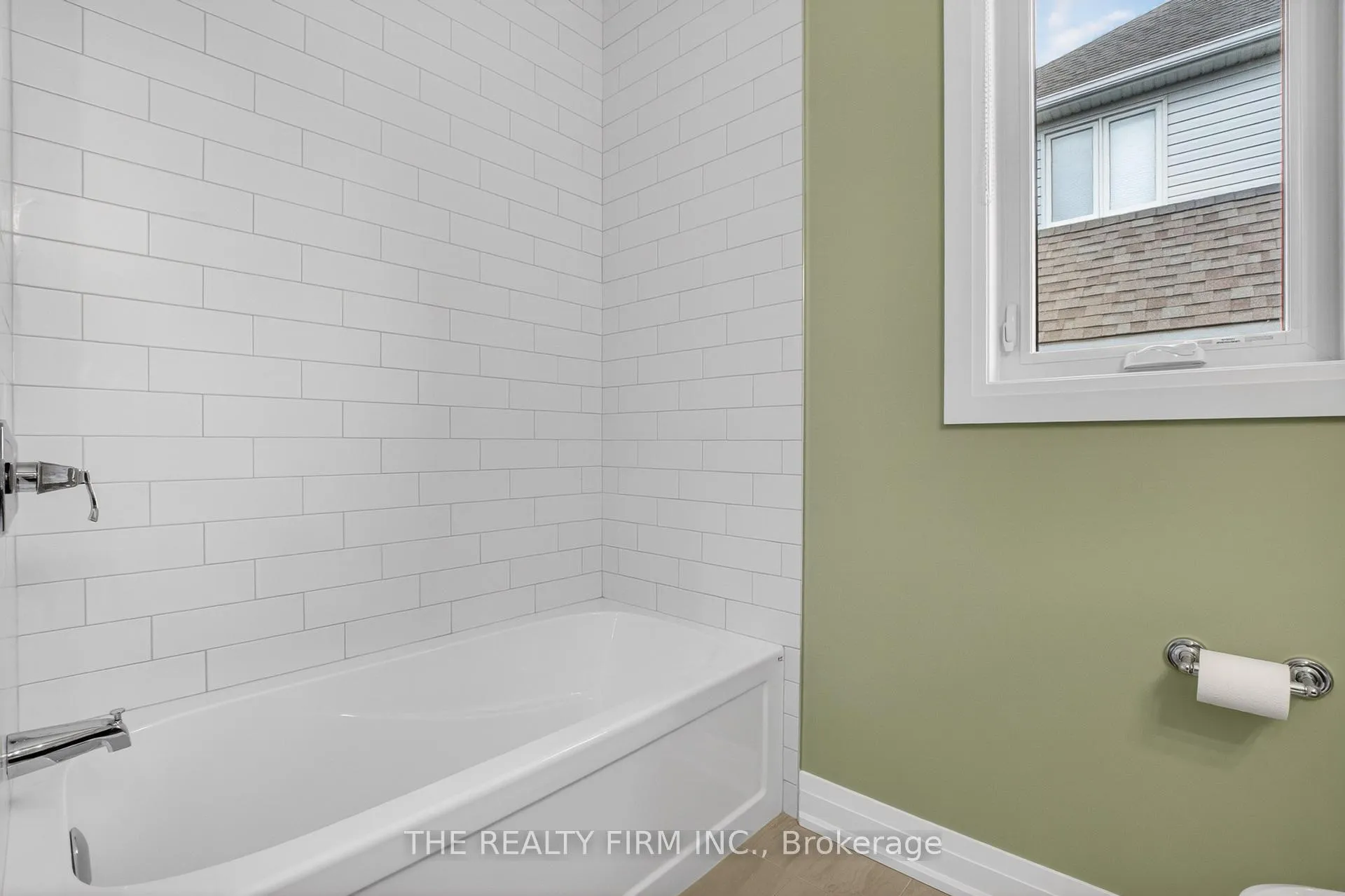Photo 9 of 95 Mayapple Crescent, Middlesex Centre, Ilderton — HOMEH