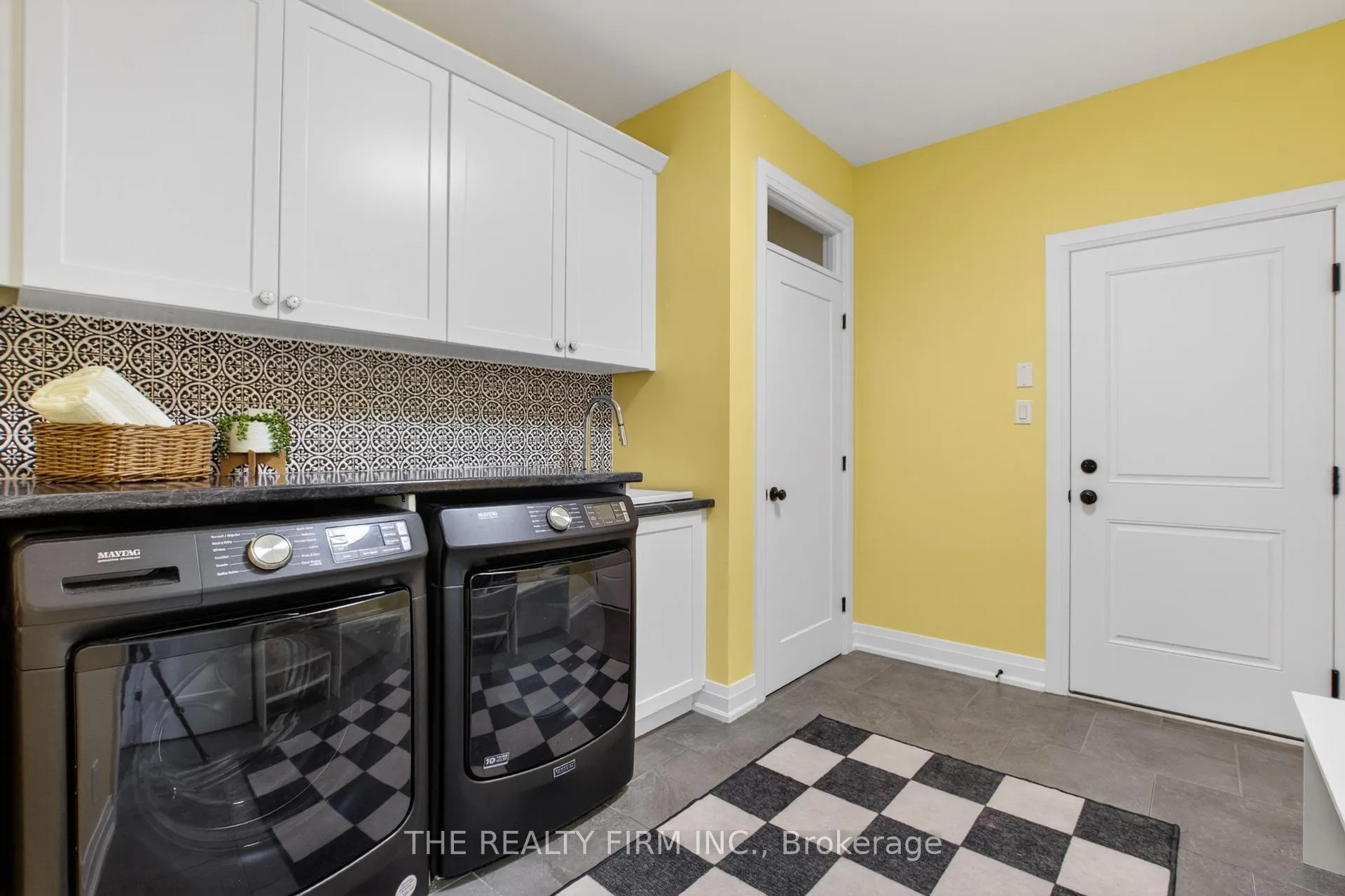 Photo 20 of 95 Mayapple Crescent, Middlesex Centre, Ilderton — HOMEH