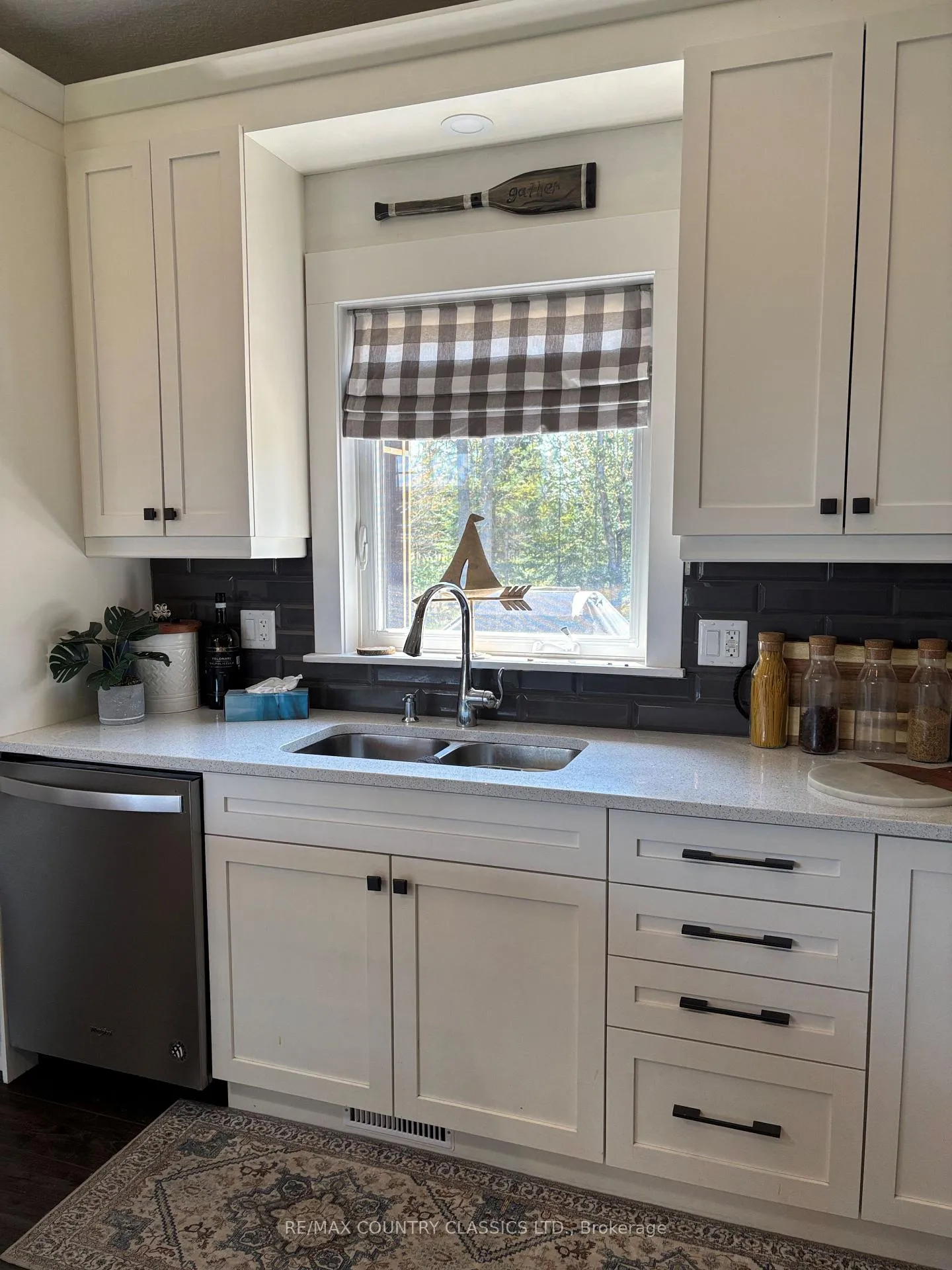 Photo 9 of 32 Bancroft Ridge Drive, Bancroft, Bancroft Ward — HOMEH
