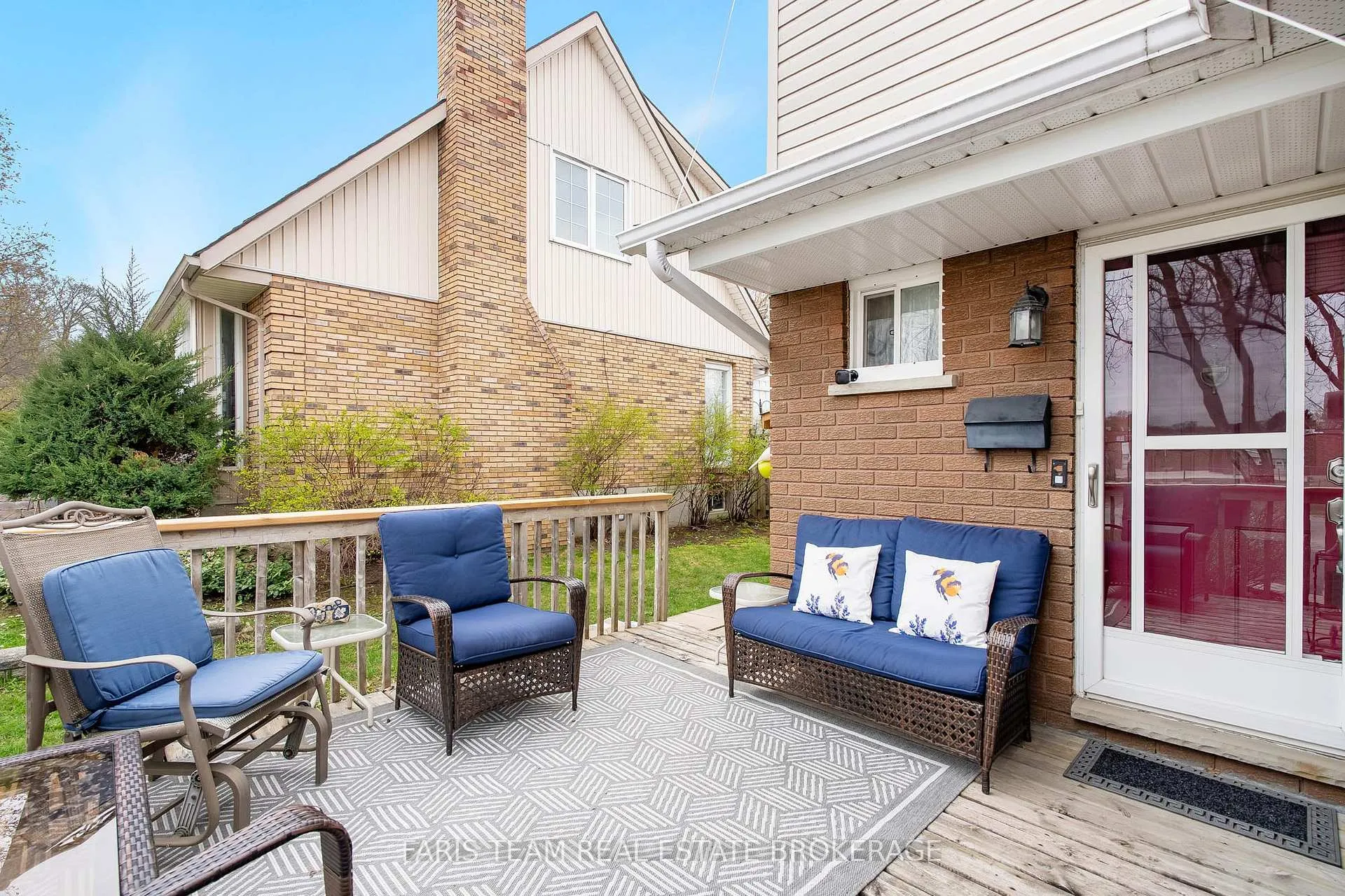 Photo 5 of 534 Wellington Street, Midland — HOMEH