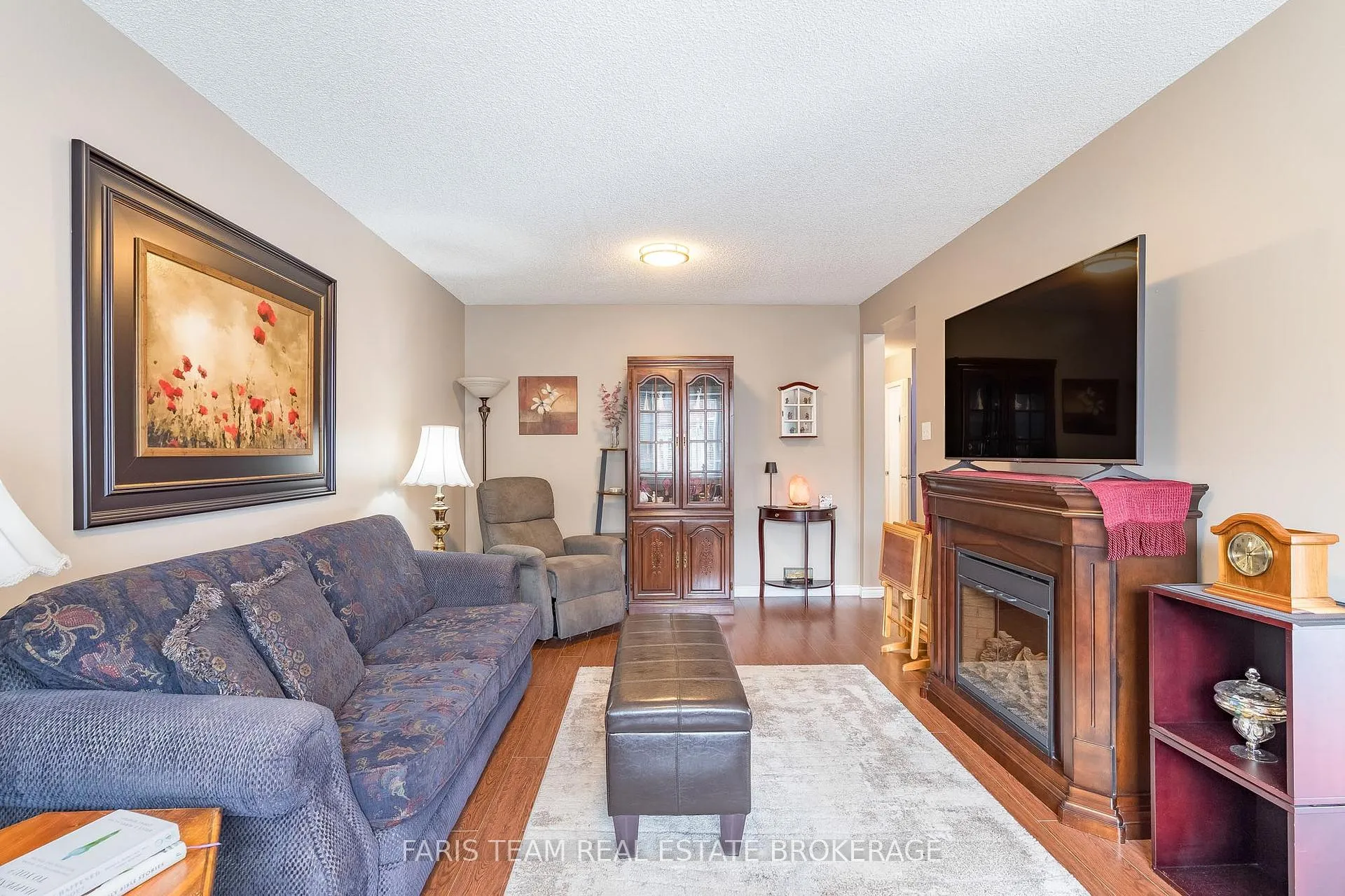 Photo 13 of 534 Wellington Street, Midland — HOMEH