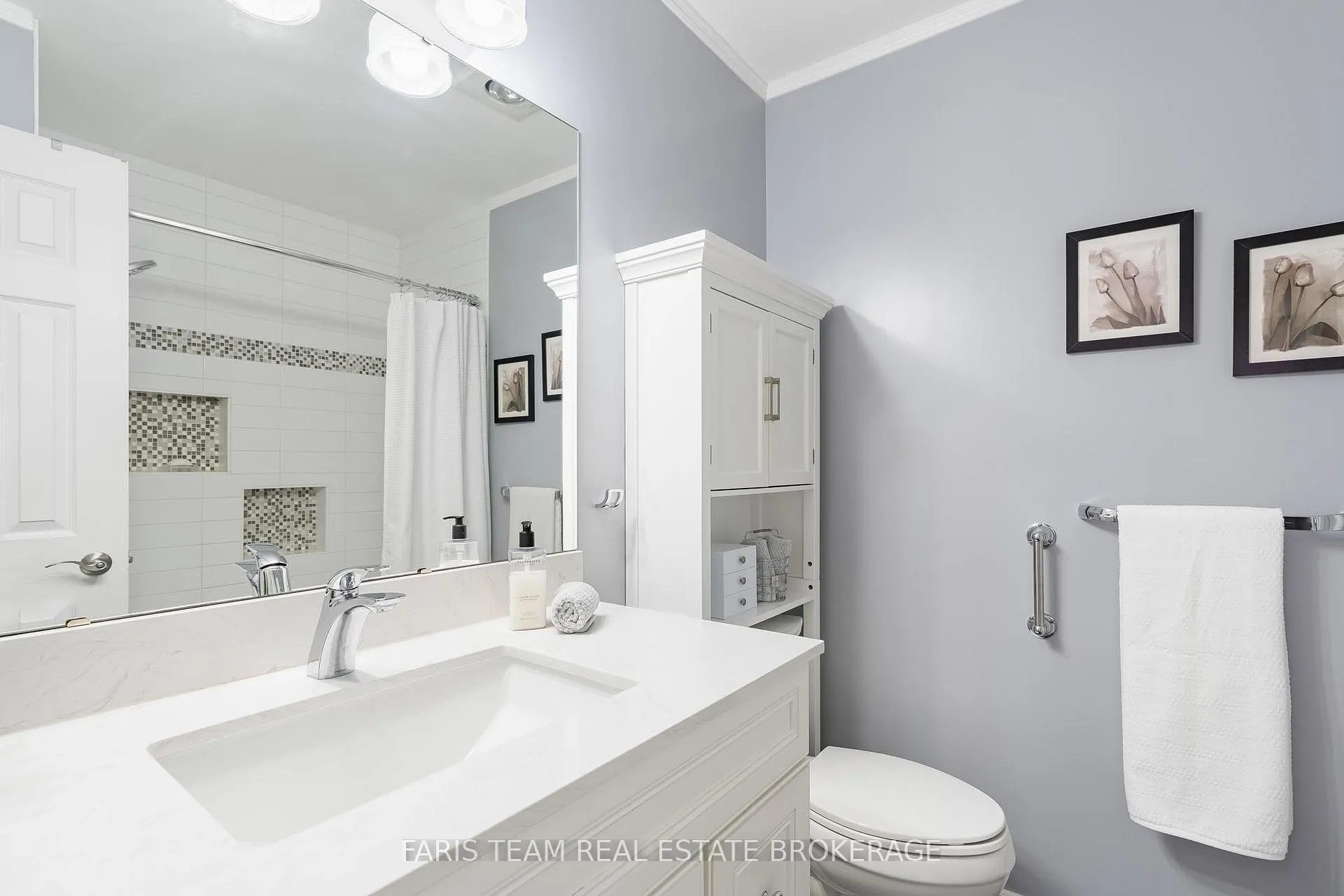 Photo 23 of 534 Wellington Street, Midland — HOMEH