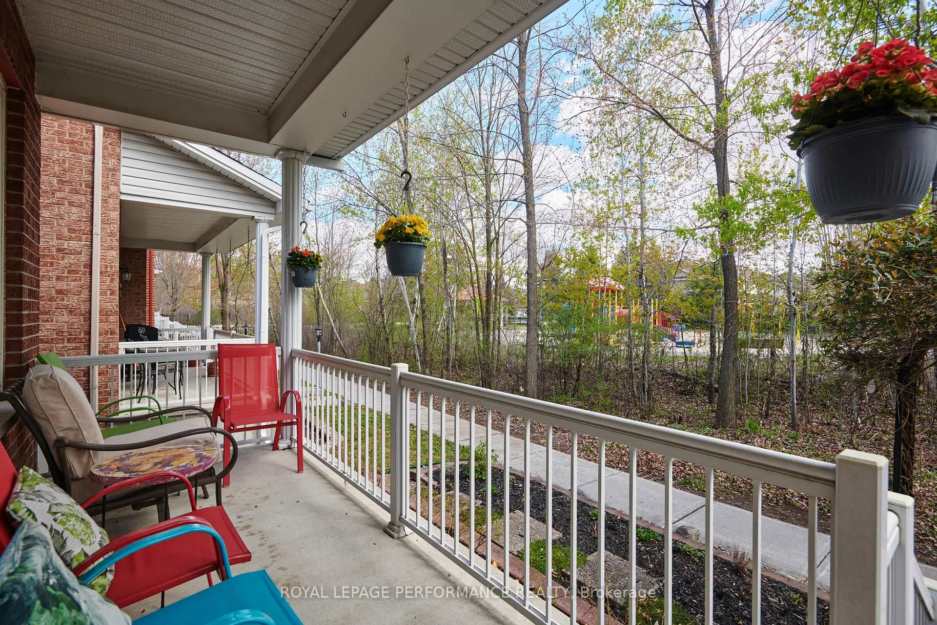 Photo 4 of 317 Parkin Circle, Ottawa, Blossom Park/Kemp Park/Findlay Creek — HOMEH
