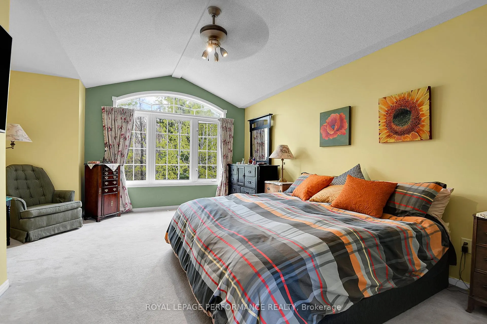 Photo 16 of 317 Parkin Circle, Ottawa, Blossom Park/Kemp Park/Findlay Creek — HOMEH