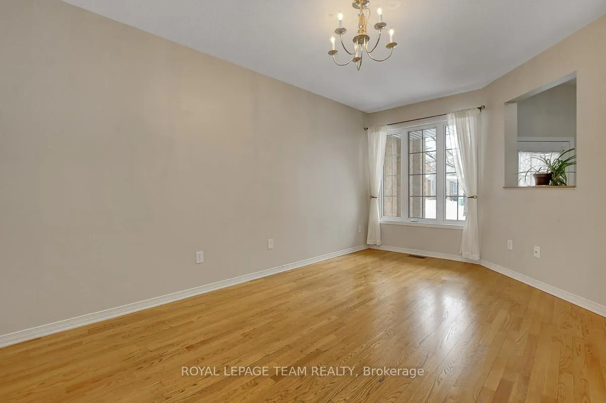 Photo 7 of 57 Cargrove Private, Ottawa, Carson Meadows — HOMEH