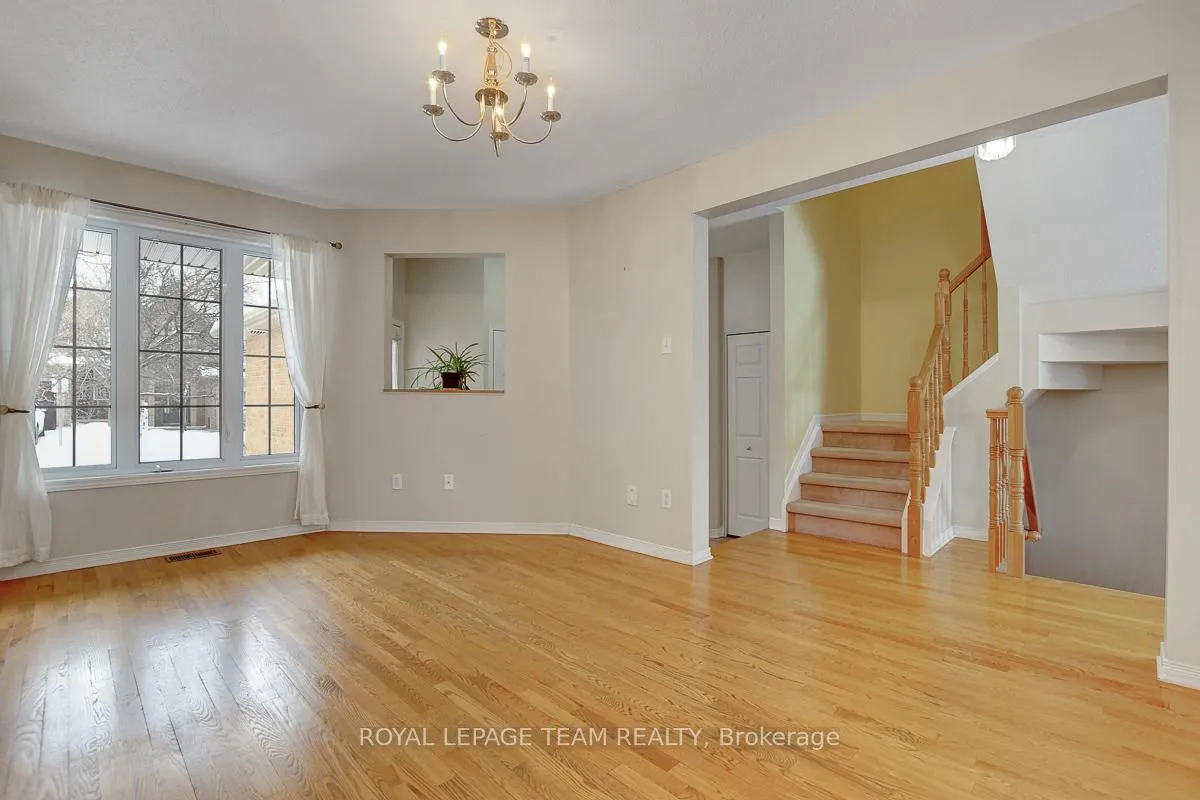 Photo 8 of 57 Cargrove Private, Ottawa, Carson Meadows — HOMEH