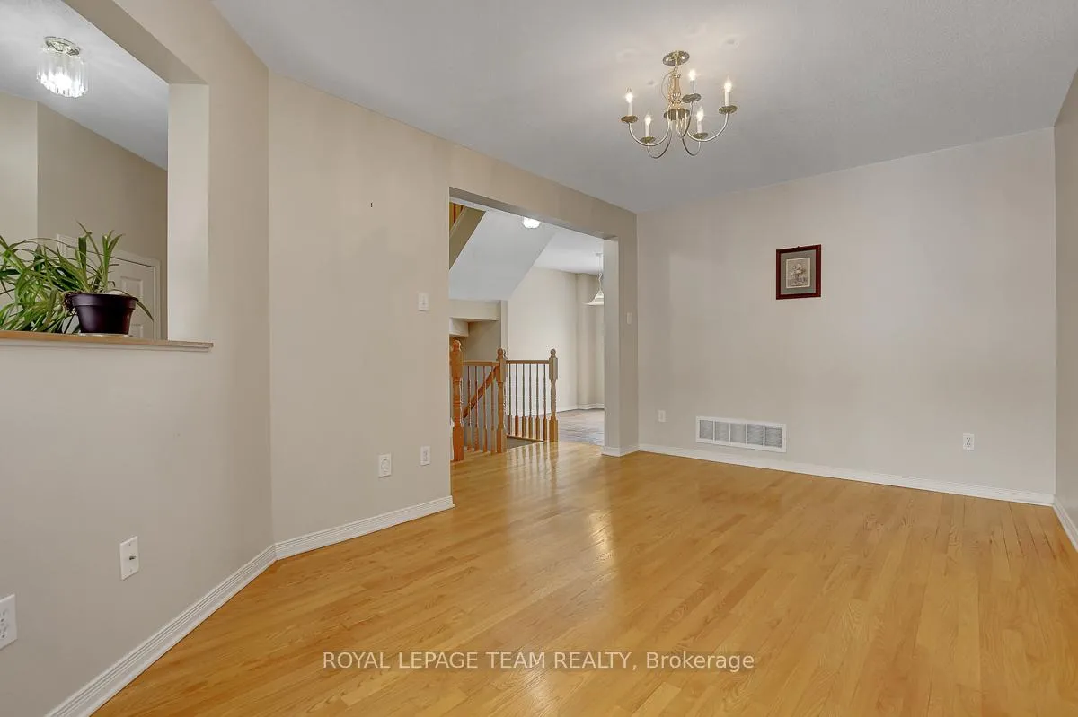 Photo 9 of 57 Cargrove Private, Ottawa, Carson Meadows — HOMEH