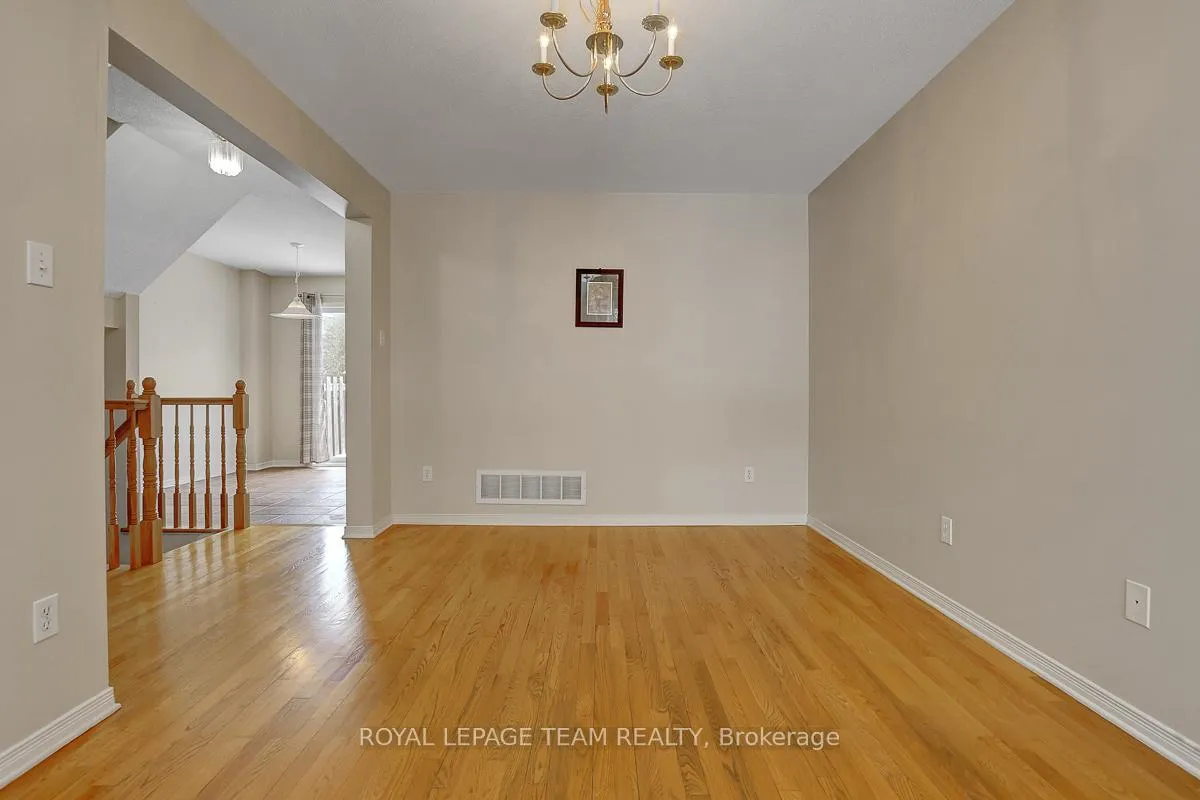 Photo 10 of 57 Cargrove Private, Ottawa, Carson Meadows — HOMEH