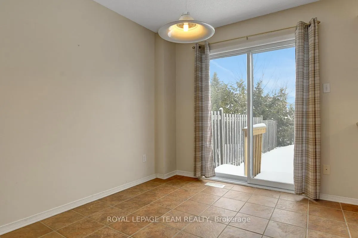 Photo 12 of 57 Cargrove Private, Ottawa, Carson Meadows — HOMEH