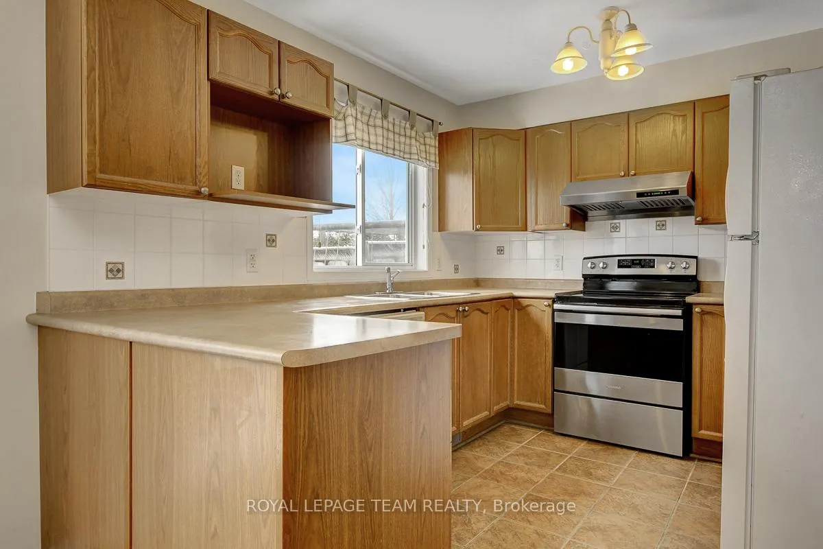 Photo 17 of 57 Cargrove Private, Ottawa, Carson Meadows — HOMEH