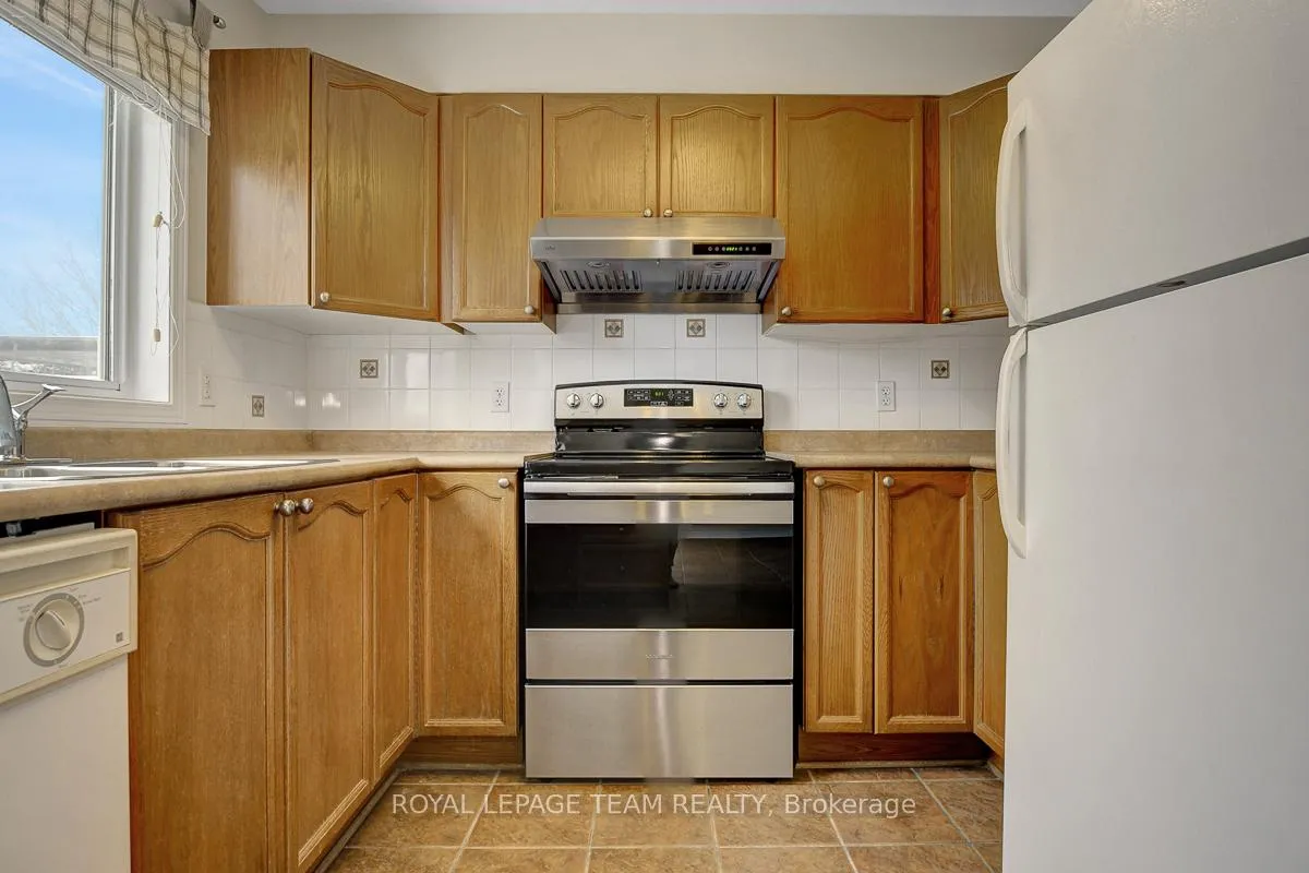Photo 19 of 57 Cargrove Private, Ottawa, Carson Meadows — HOMEH