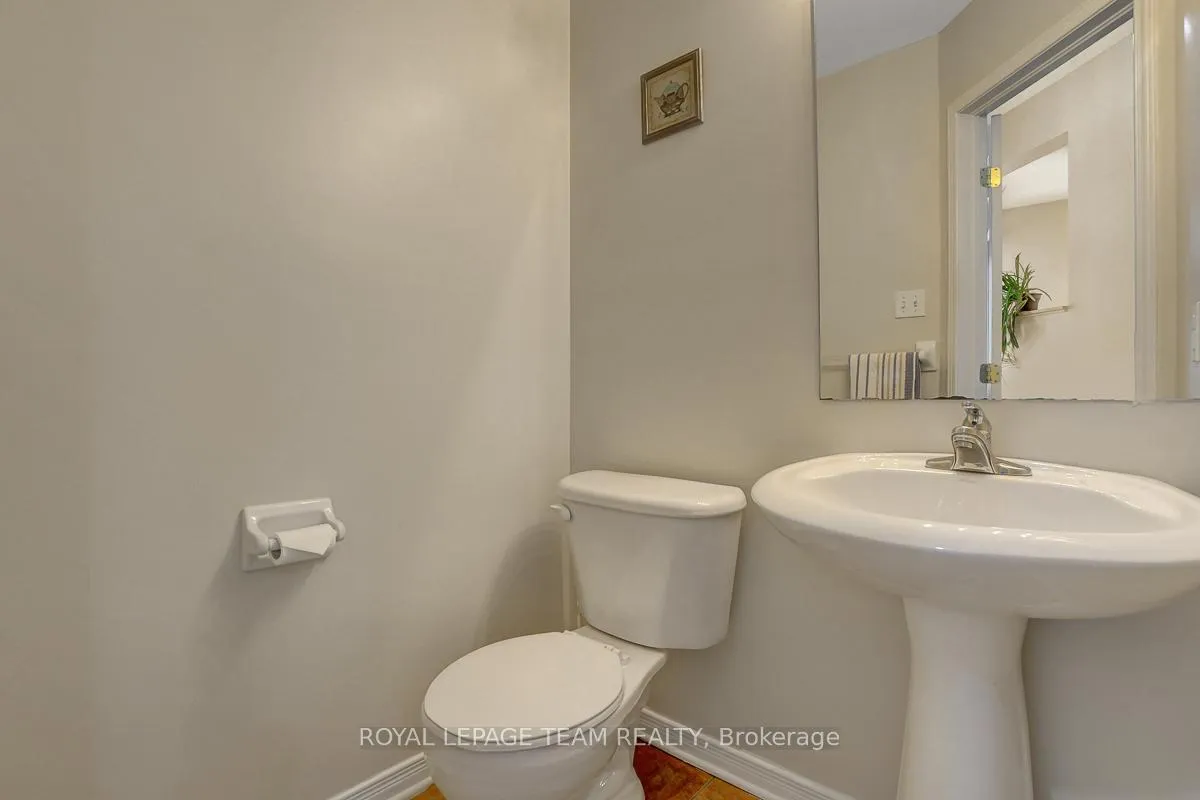 Photo 21 of 57 Cargrove Private, Ottawa, Carson Meadows — HOMEH