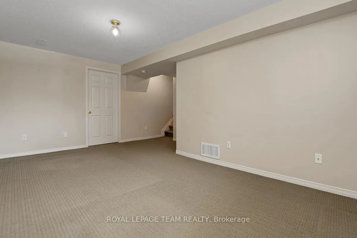 Photo 35 of 57 Cargrove Private, Ottawa, Carson Meadows — HOMEH