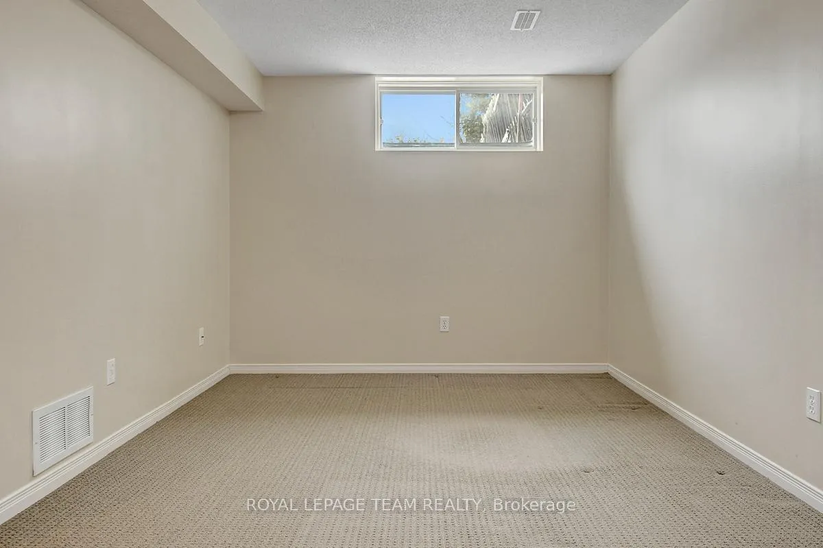 Photo 37 of 57 Cargrove Private, Ottawa, Carson Meadows — HOMEH