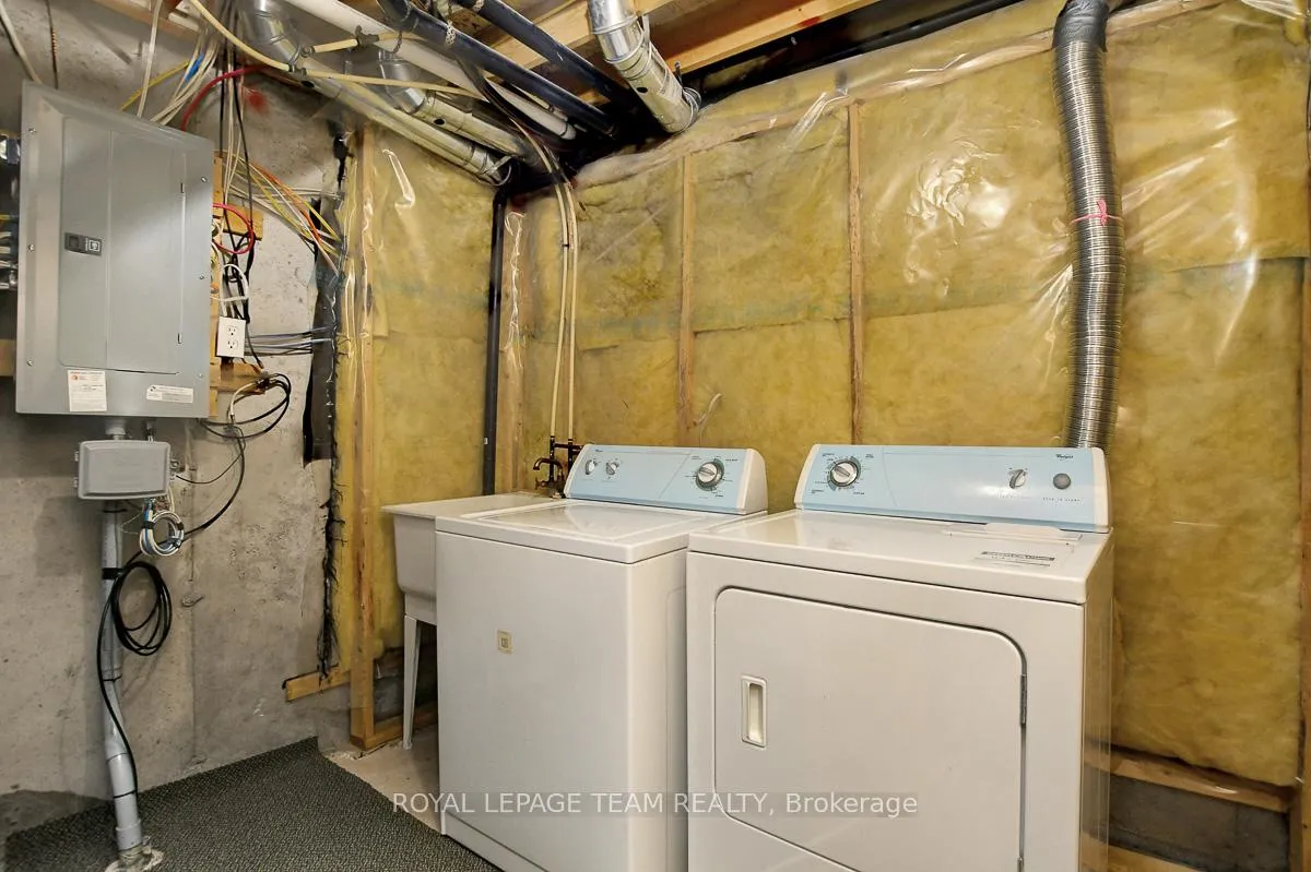 Photo 38 of 57 Cargrove Private, Ottawa, Carson Meadows — HOMEH