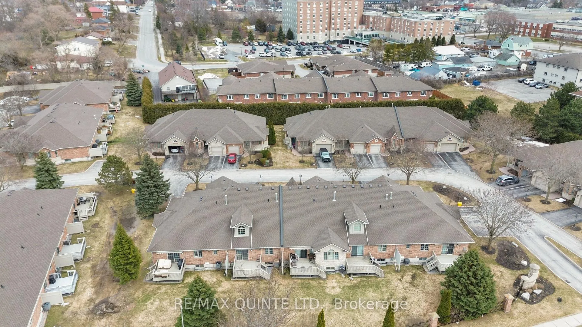 Photo 7 of Unit 16, 25 Heartwood Drive, Belleville, Belleville Ward — HOMEH
