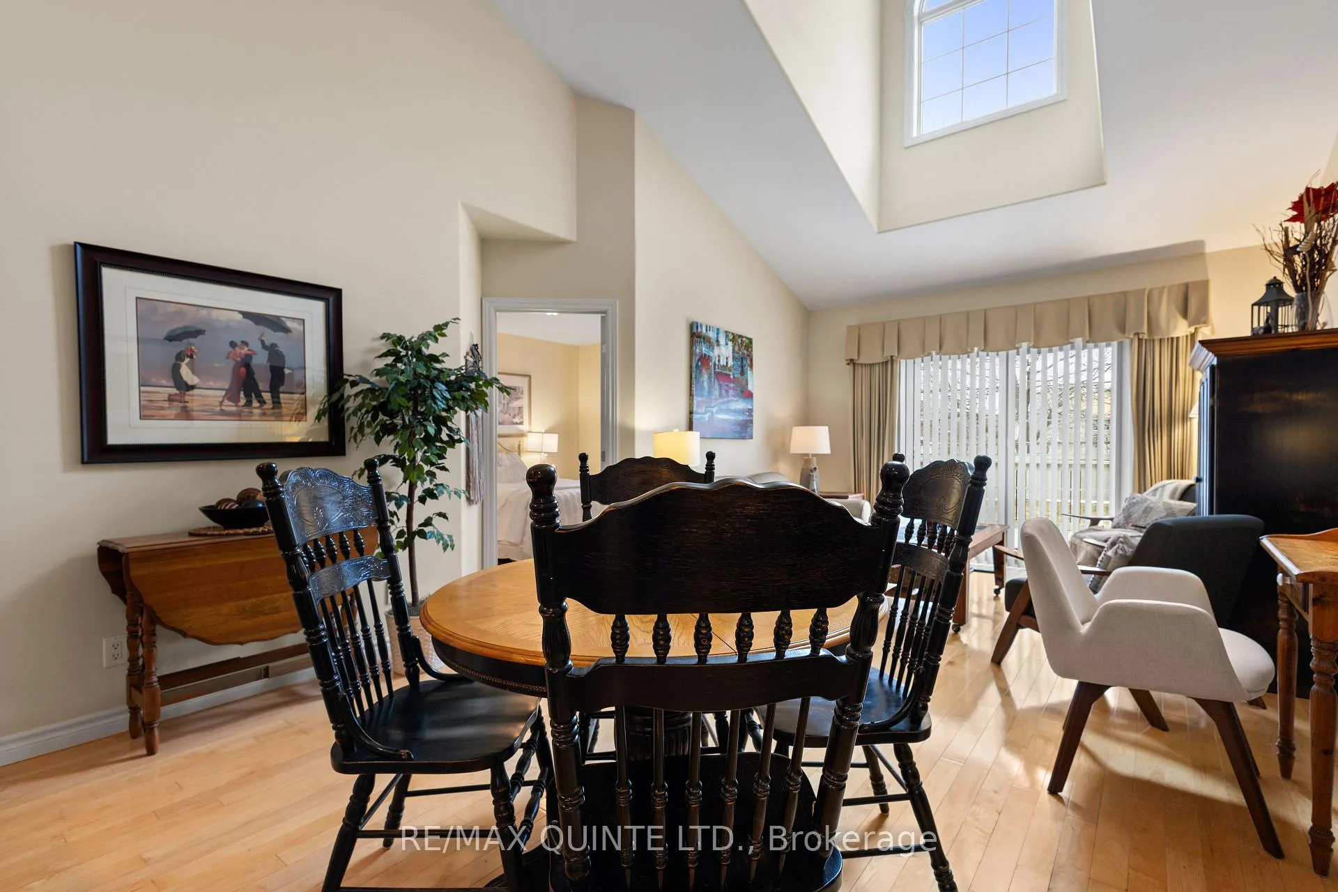Photo 17 of Unit 16, 25 Heartwood Drive, Belleville, Belleville Ward — HOMEH
