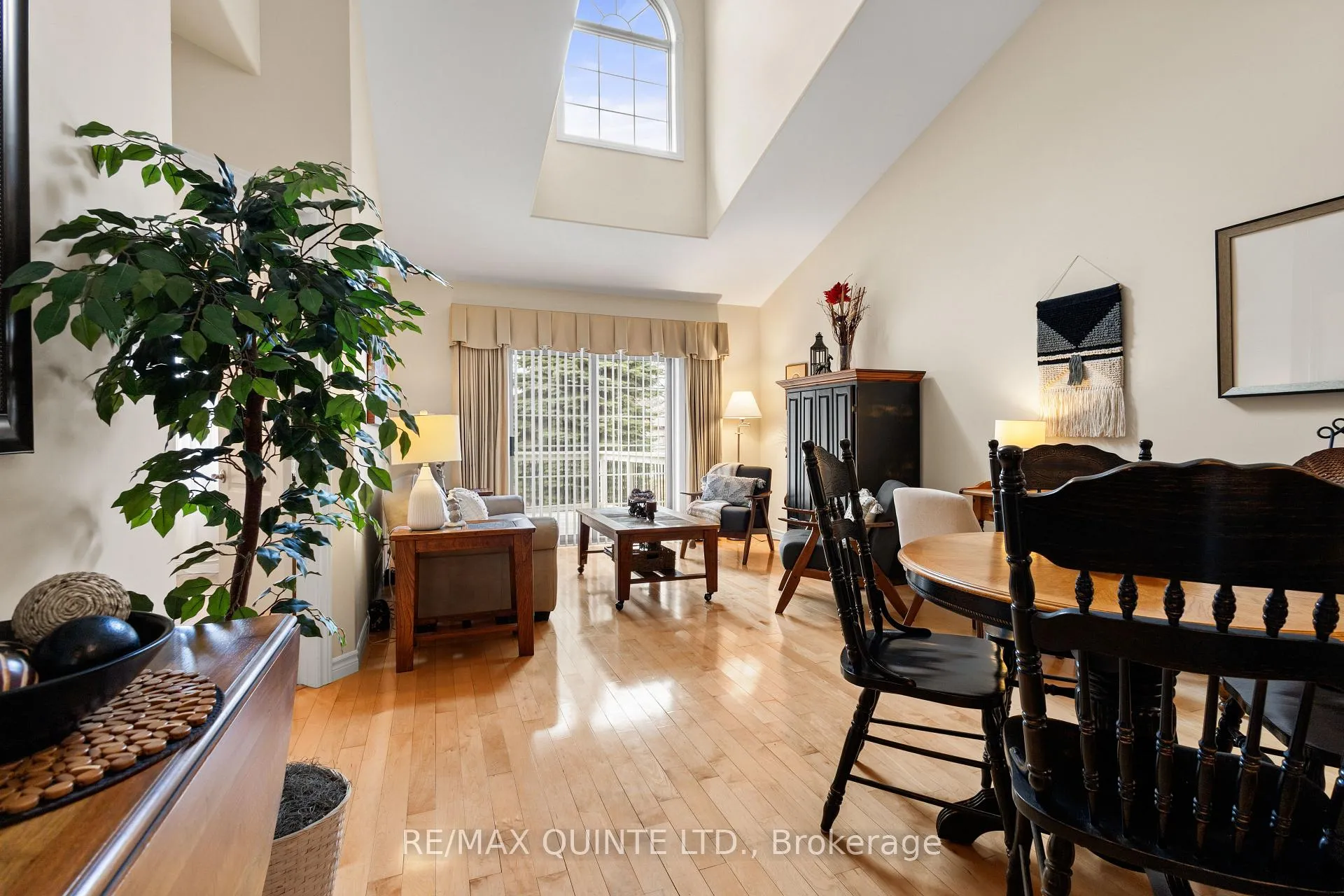 Photo 19 of Unit 16, 25 Heartwood Drive, Belleville, Belleville Ward — HOMEH