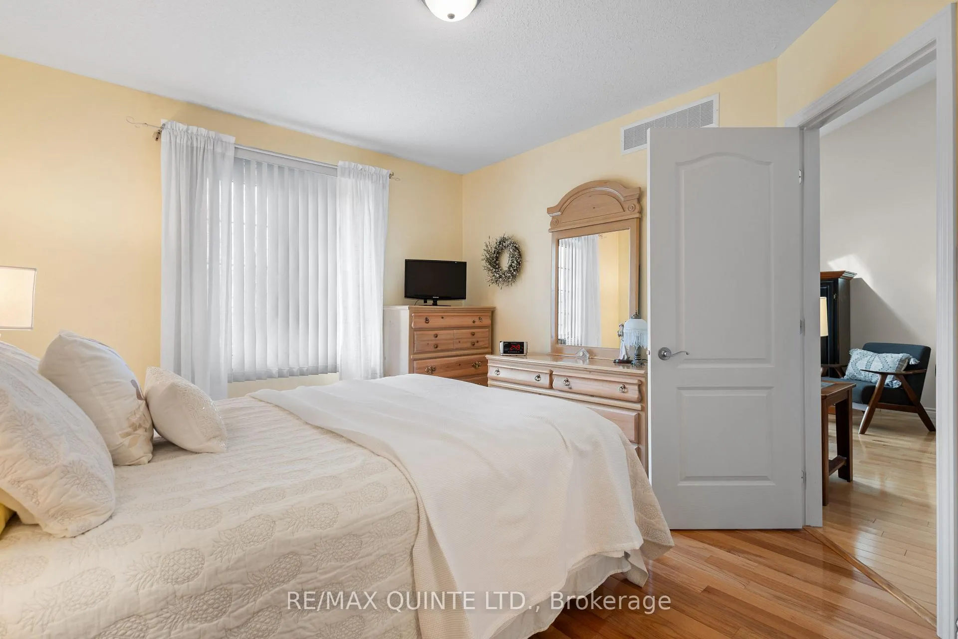 Photo 23 of Unit 16, 25 Heartwood Drive, Belleville, Belleville Ward — HOMEH