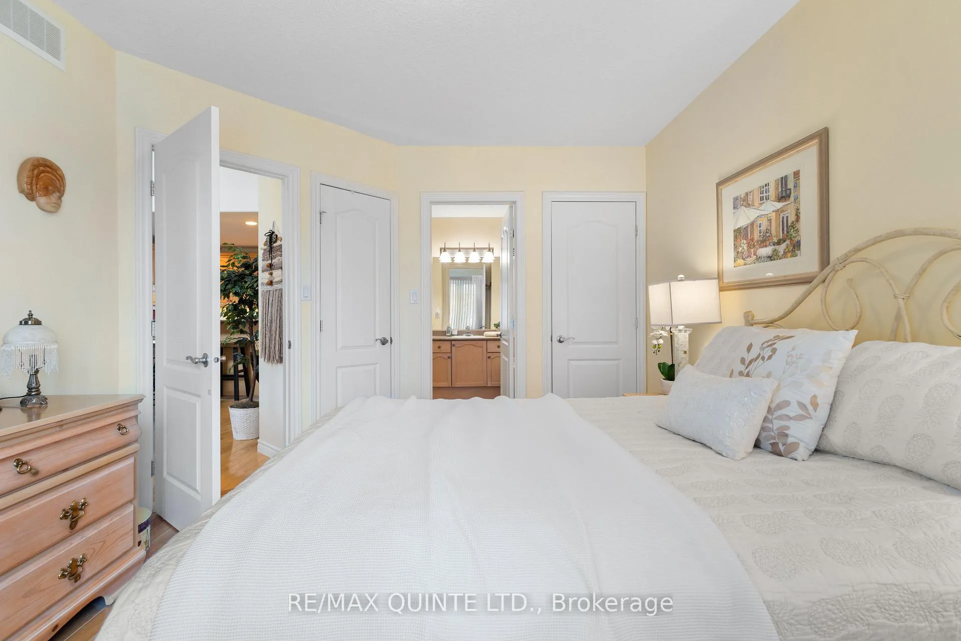 Photo 26 of Unit 16, 25 Heartwood Drive, Belleville, Belleville Ward — HOMEH