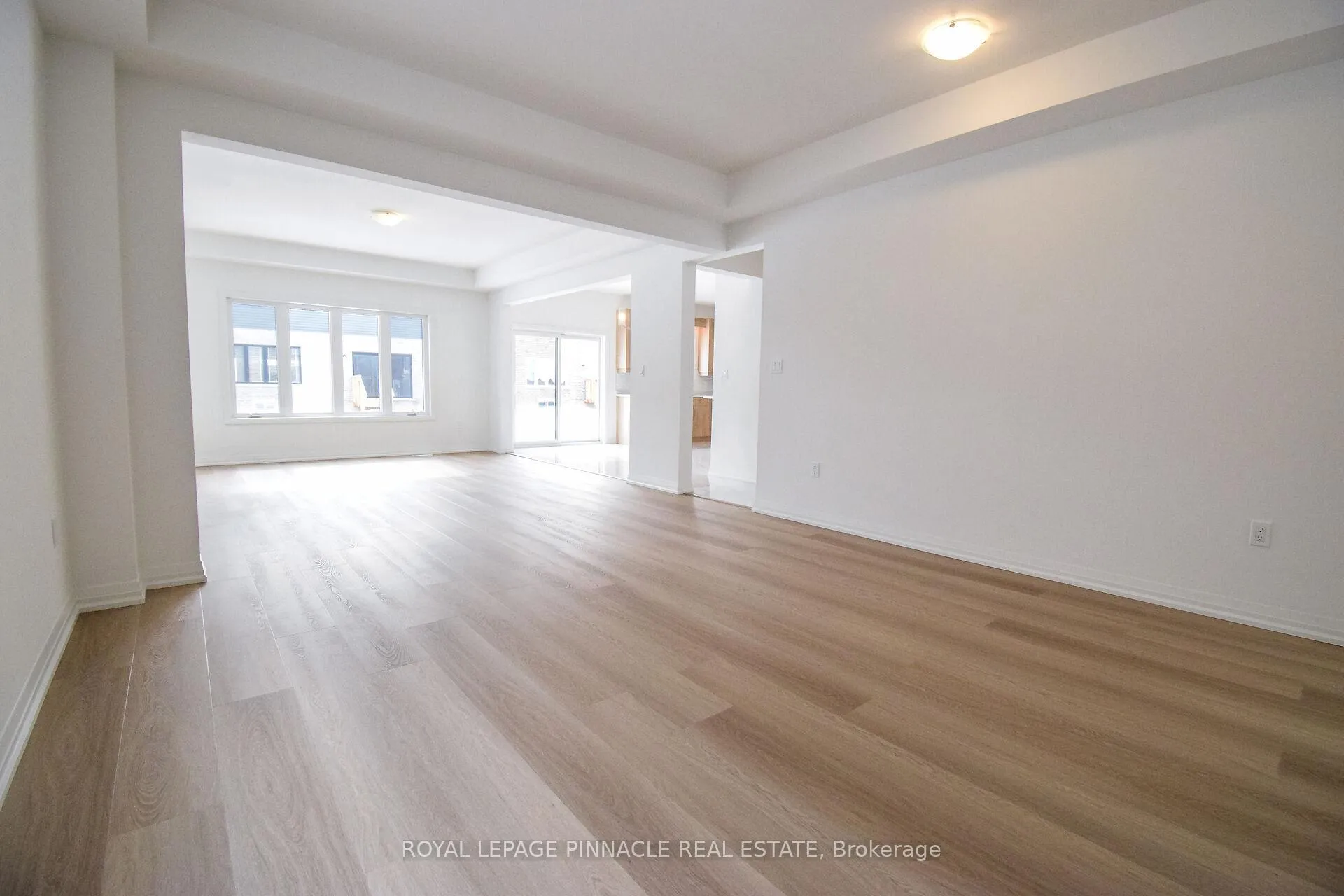 Photo 7 of 96 Acacia Road, Pelham, Fonthill — HOMEH