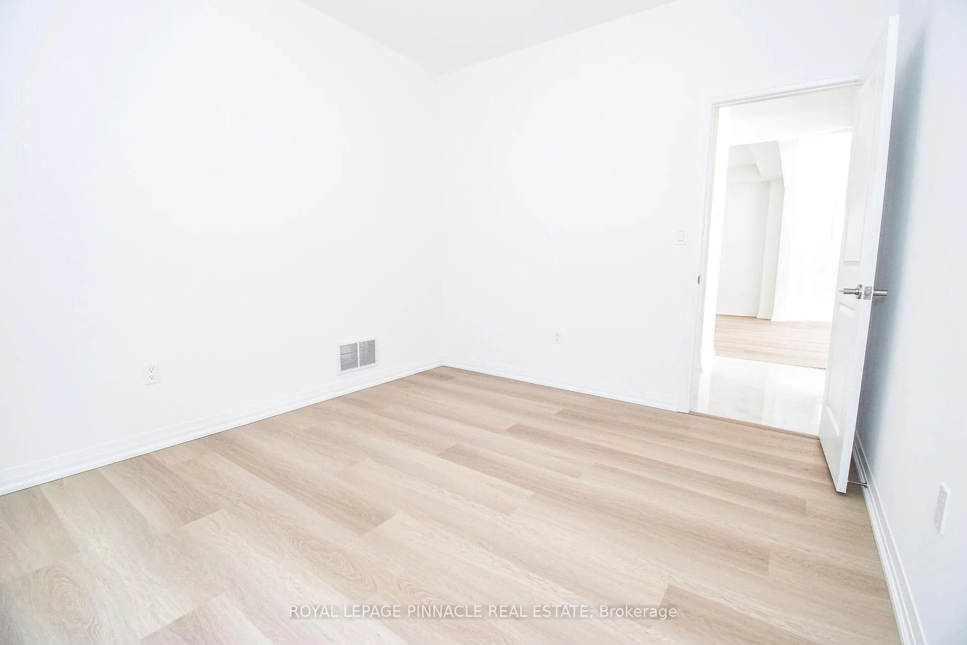 Photo 15 of 96 Acacia Road, Pelham, Fonthill — HOMEH