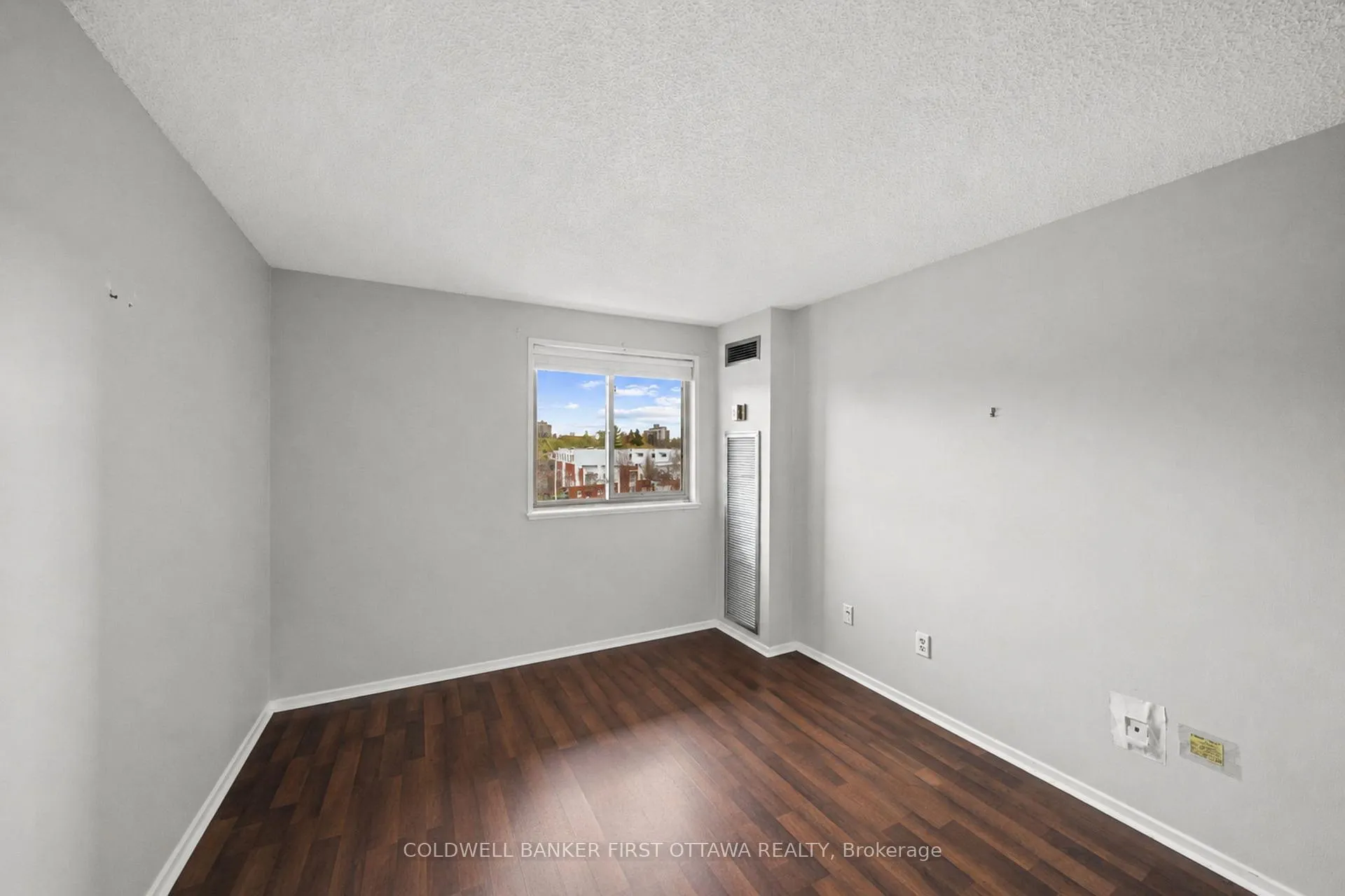 Photo 26 of Unit 411, 1100 Ambleside Drive, Ottawa, Woodroffe — HOMEH