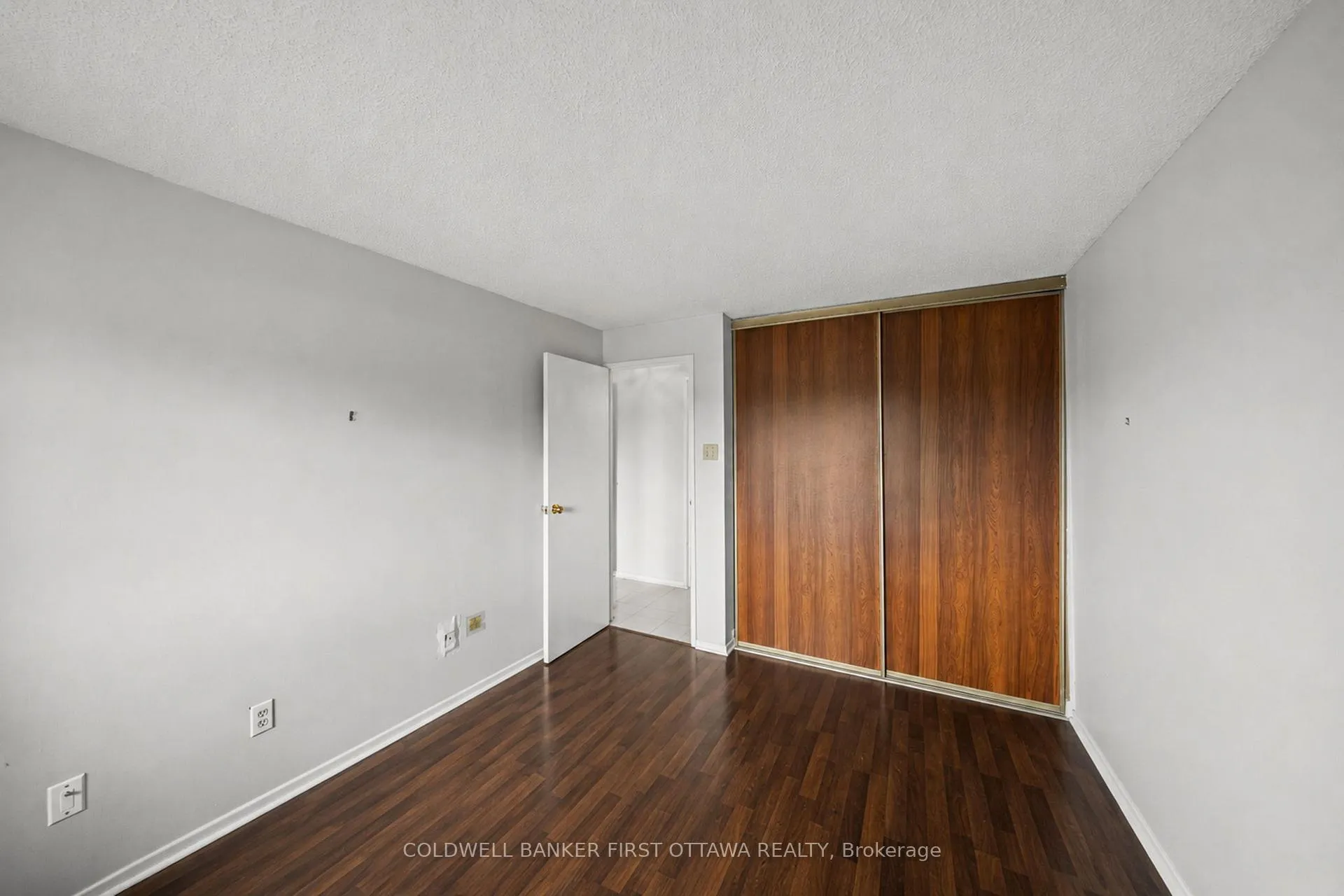 Photo 27 of Unit 411, 1100 Ambleside Drive, Ottawa, Woodroffe — HOMEH