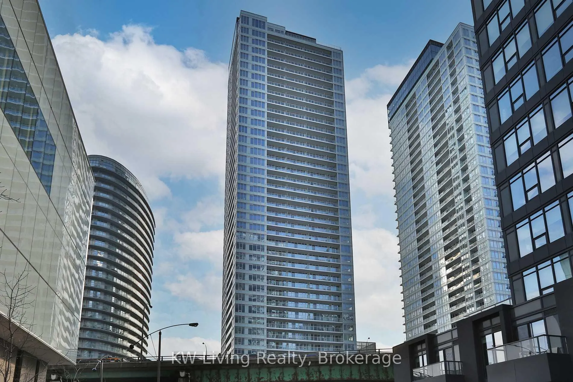 Photo 2 of Unit 4210, 19 Bathurst Street, Toronto, Waterfront Communities — HOMEH
