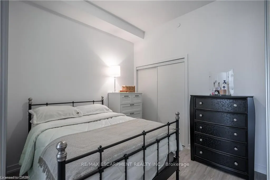 Photo 8 of Unit 419, 450 Dundas Street E, Hamilton, Waterdown — HOMEH