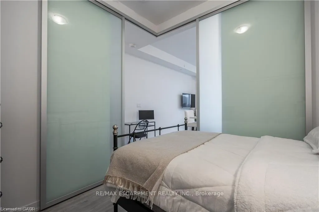Photo 10 of Unit 419, 450 Dundas Street E, Hamilton, Waterdown — HOMEH