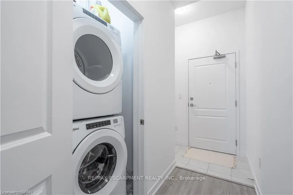 Photo 11 of Unit 419, 450 Dundas Street E, Hamilton, Waterdown — HOMEH