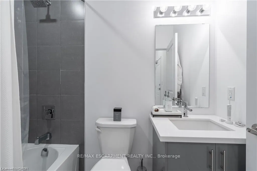 Photo 12 of Unit 419, 450 Dundas Street E, Hamilton, Waterdown — HOMEH