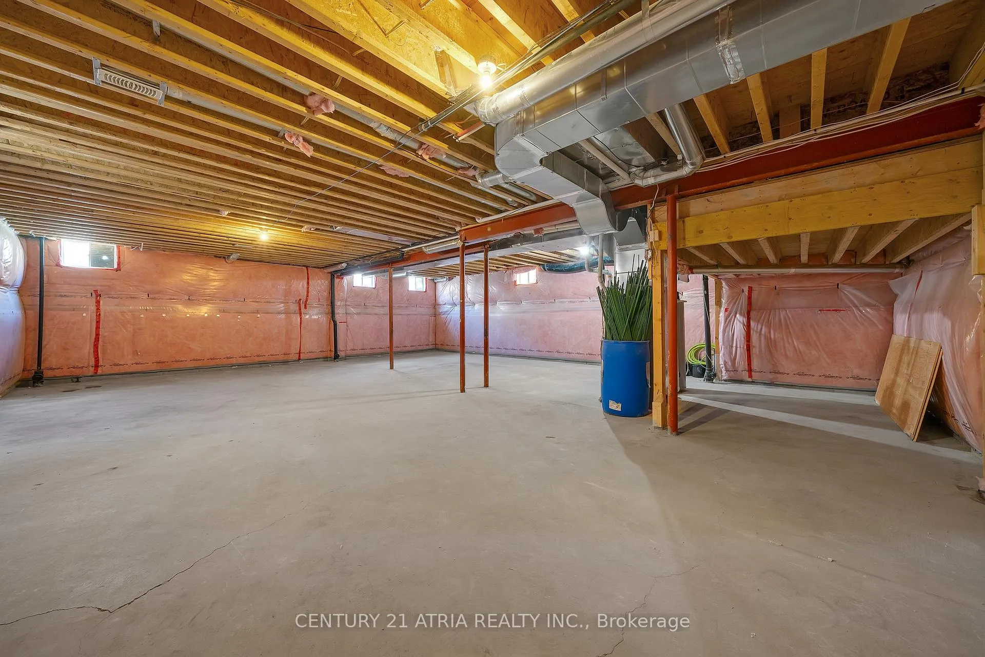 Photo 7 of 20 Baldry Avenue, Vaughan, Patterson — HOMEH