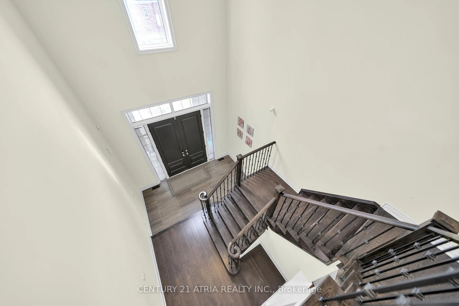 Photo 9 of 20 Baldry Avenue, Vaughan, Patterson — HOMEH