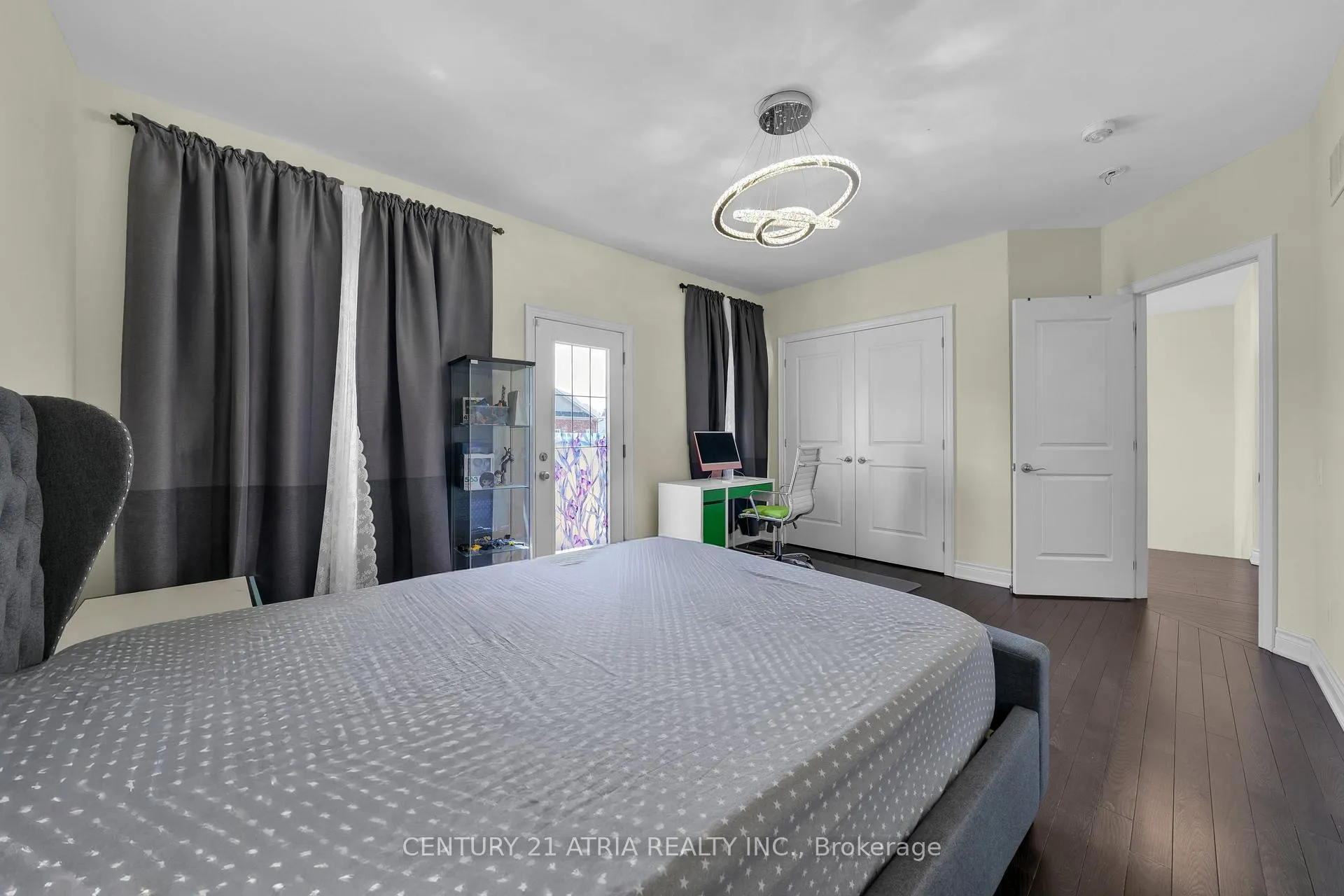 Photo 10 of 20 Baldry Avenue, Vaughan, Patterson — HOMEH