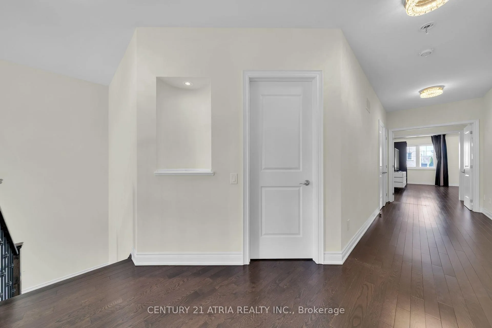 Photo 12 of 20 Baldry Avenue, Vaughan, Patterson — HOMEH