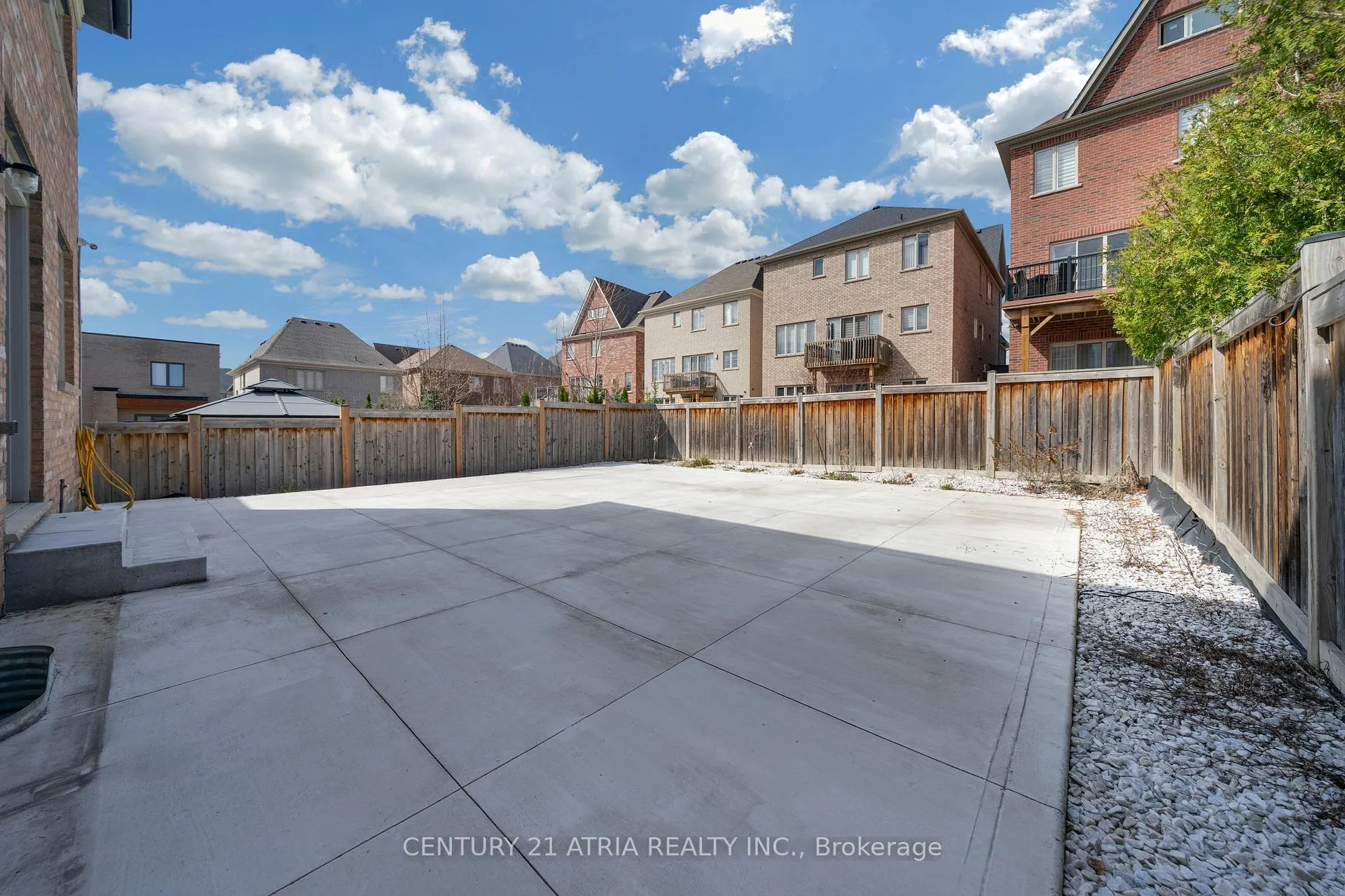 Photo 17 of 20 Baldry Avenue, Vaughan, Patterson — HOMEH