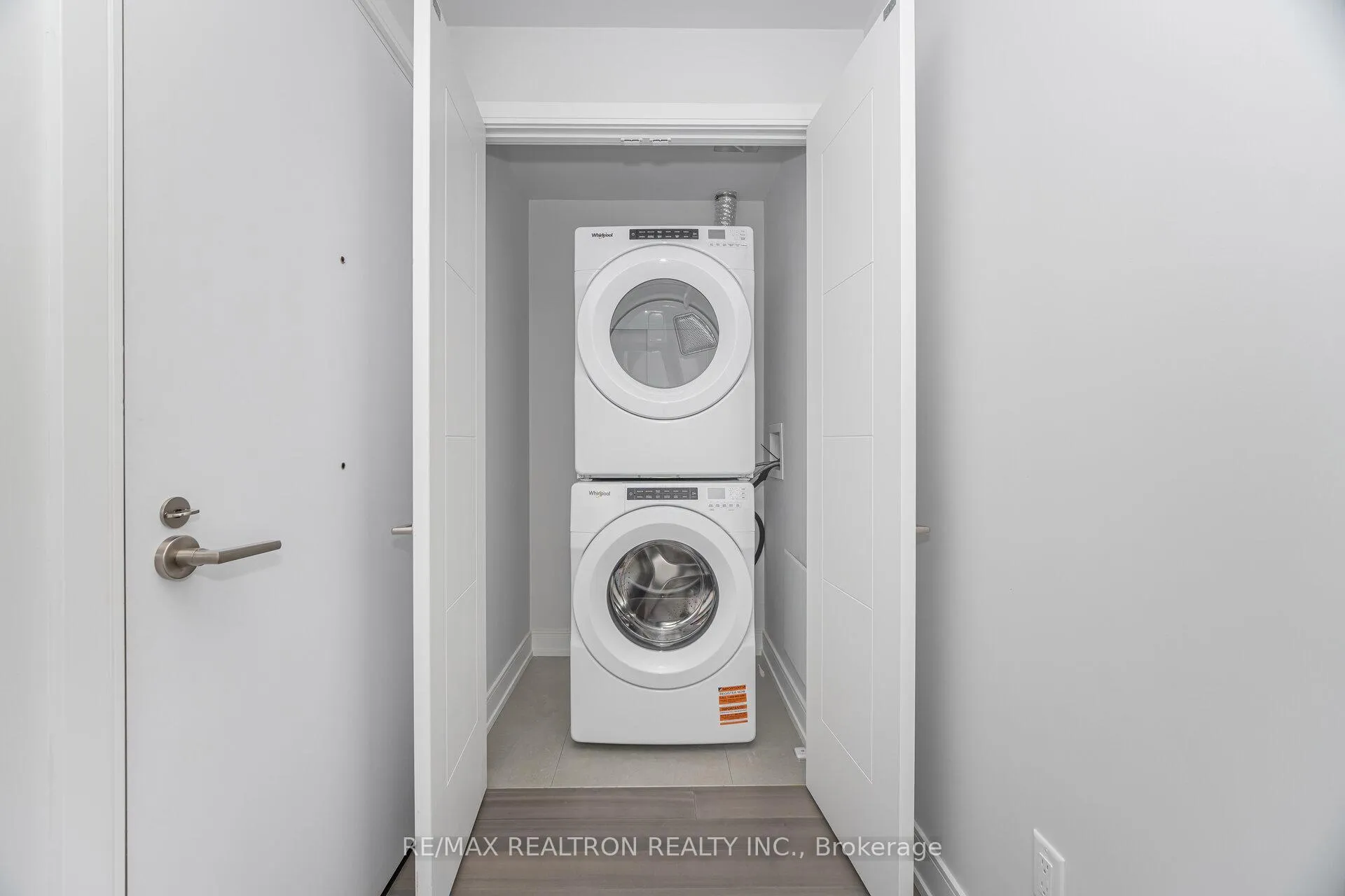 Photo 15 of Unit 608, 664 Spadina Avenue, Toronto, University — HOMEH