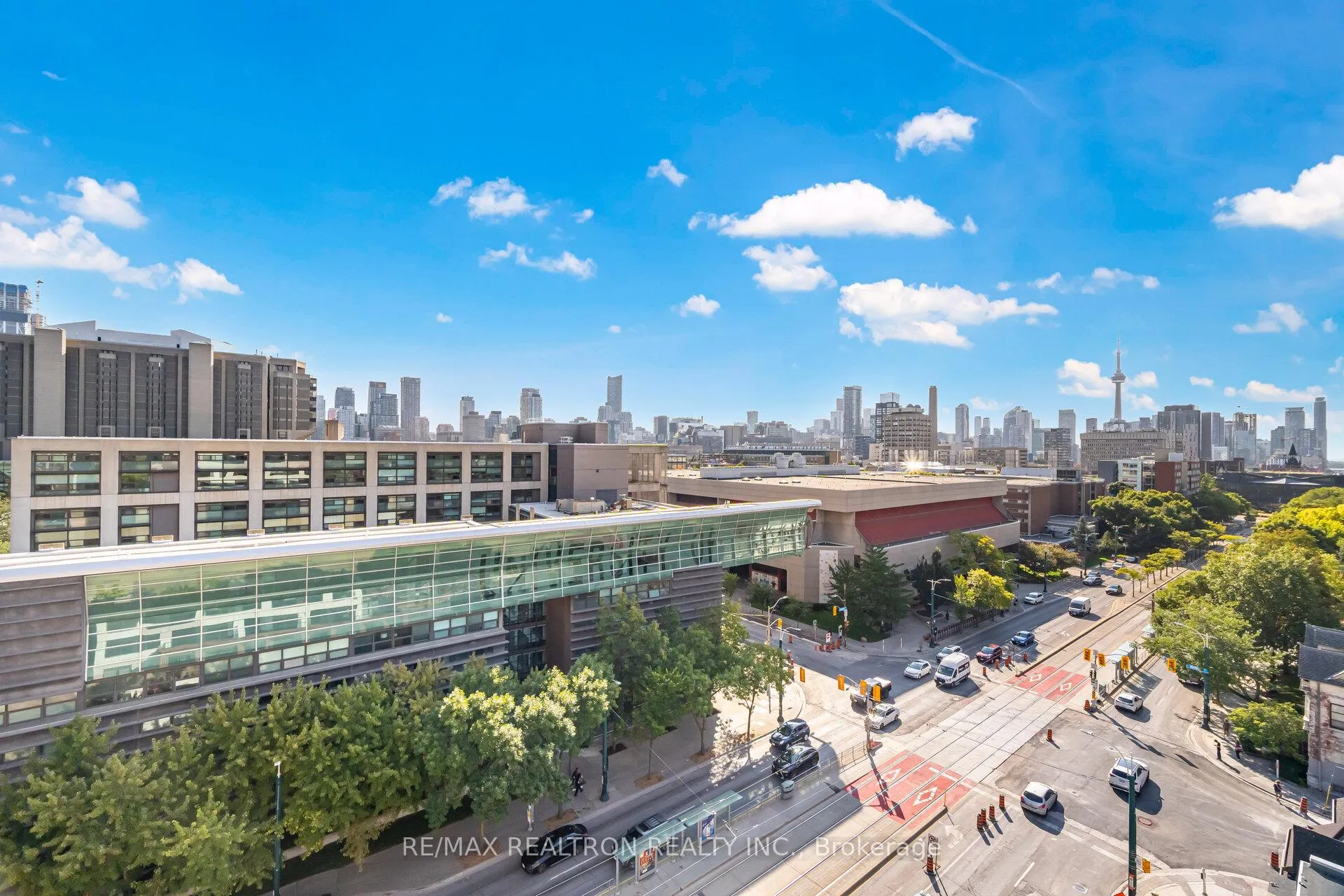 Photo 18 of Unit 608, 664 Spadina Avenue, Toronto, University — HOMEH