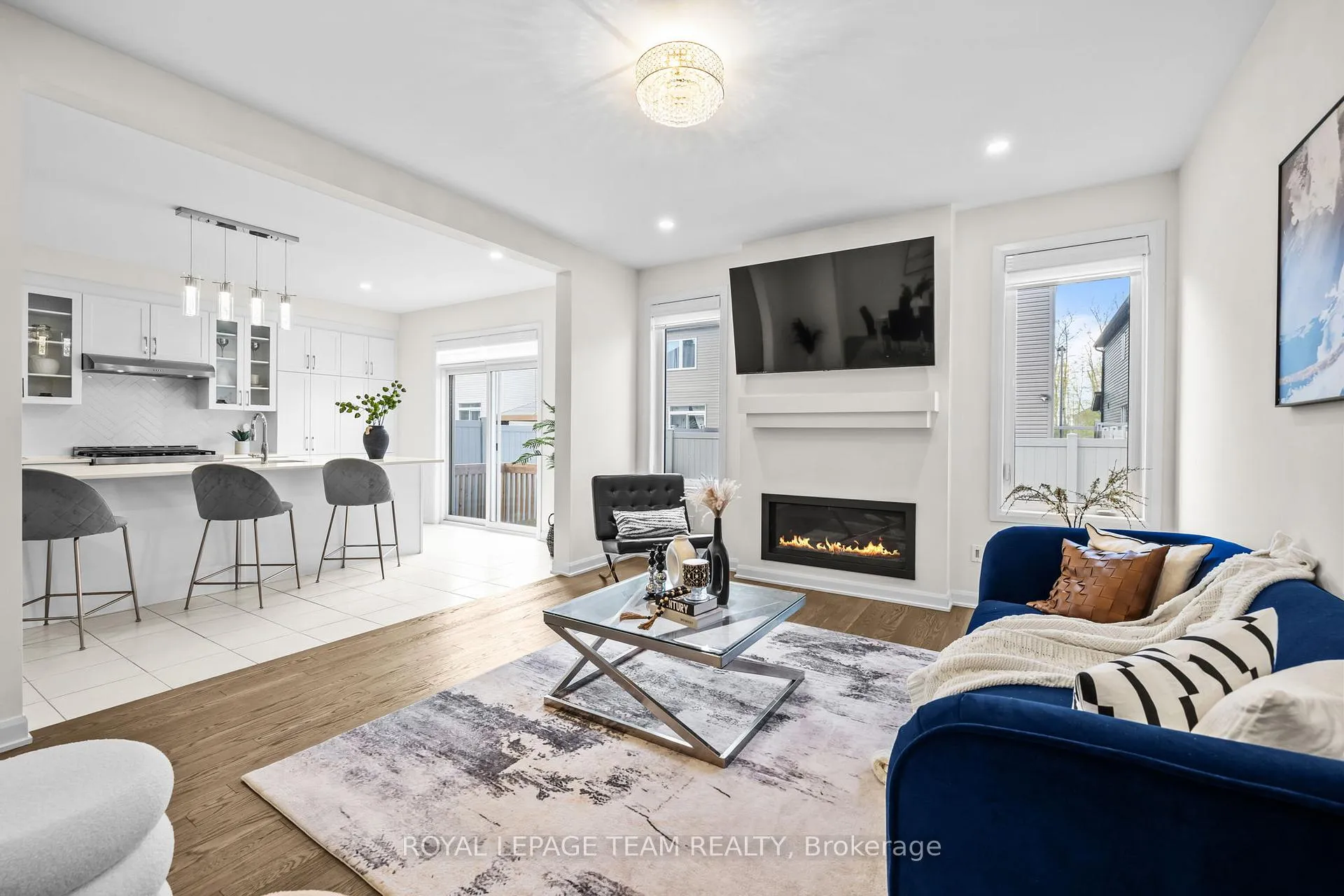 Photo 6 of 800 Cappamore Drive, Ottawa, Barrhaven - Half Moon Bay — HOMEH