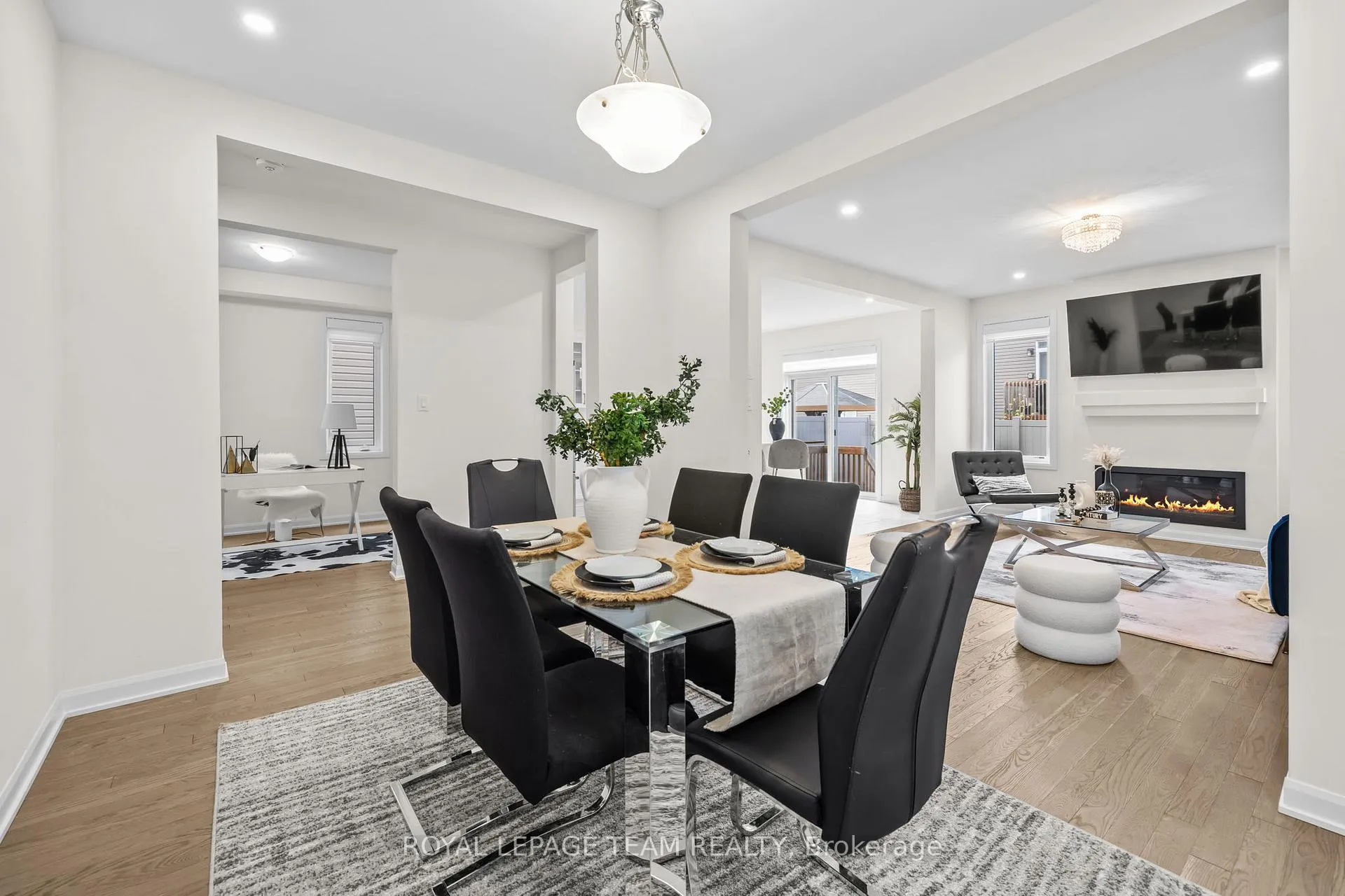Photo 12 of 800 Cappamore Drive, Ottawa, Barrhaven - Half Moon Bay — HOMEH