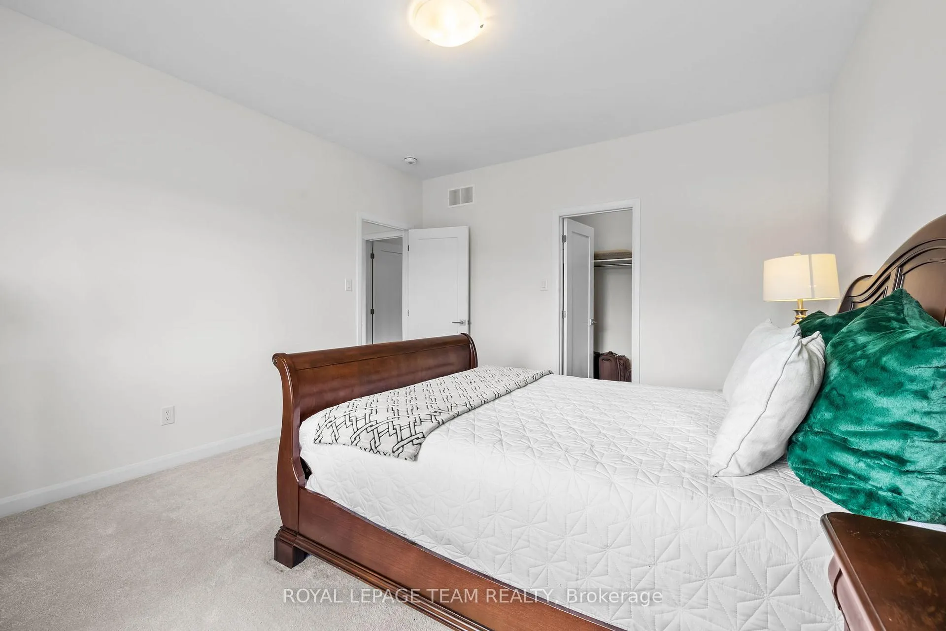Photo 25 of 800 Cappamore Drive, Ottawa, Barrhaven - Half Moon Bay — HOMEH