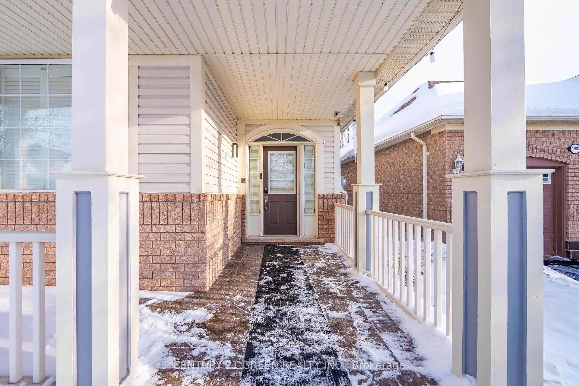 Photo 5 of 1666 Allan Crescent, Milton, Beaty — HOMEH