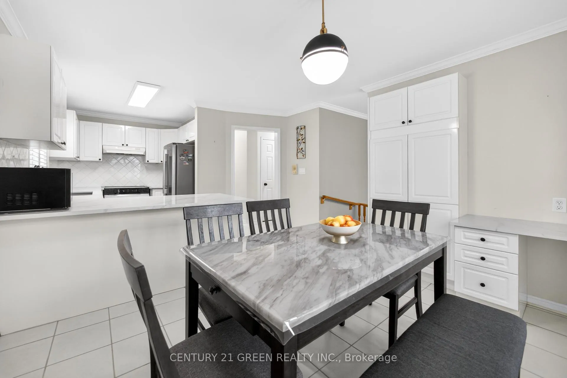 Photo 17 of 1666 Allan Crescent, Milton, Beaty — HOMEH