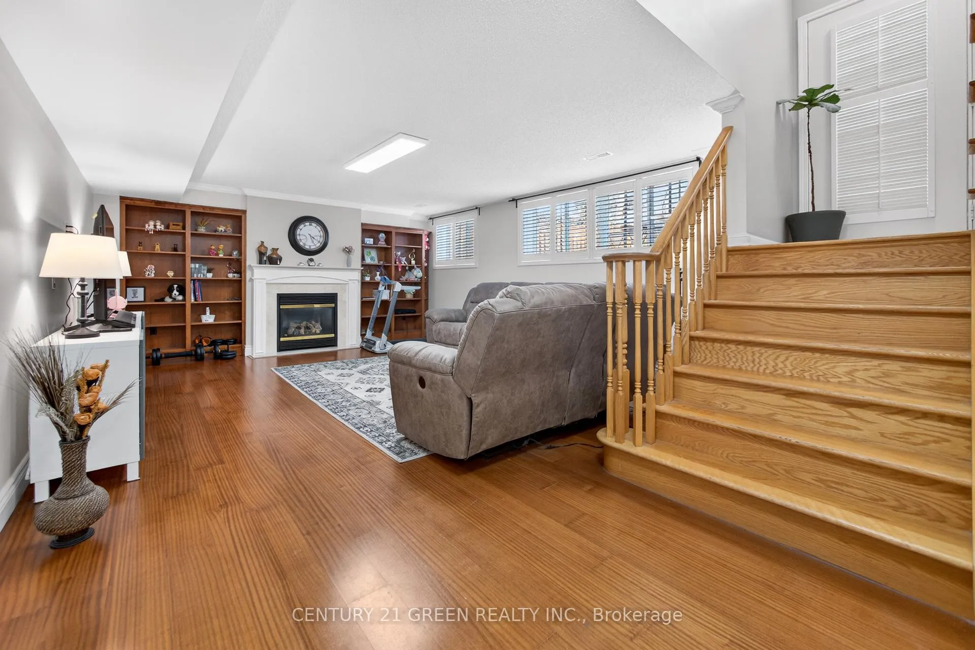 Photo 29 of 1666 Allan Crescent, Milton, Beaty — HOMEH