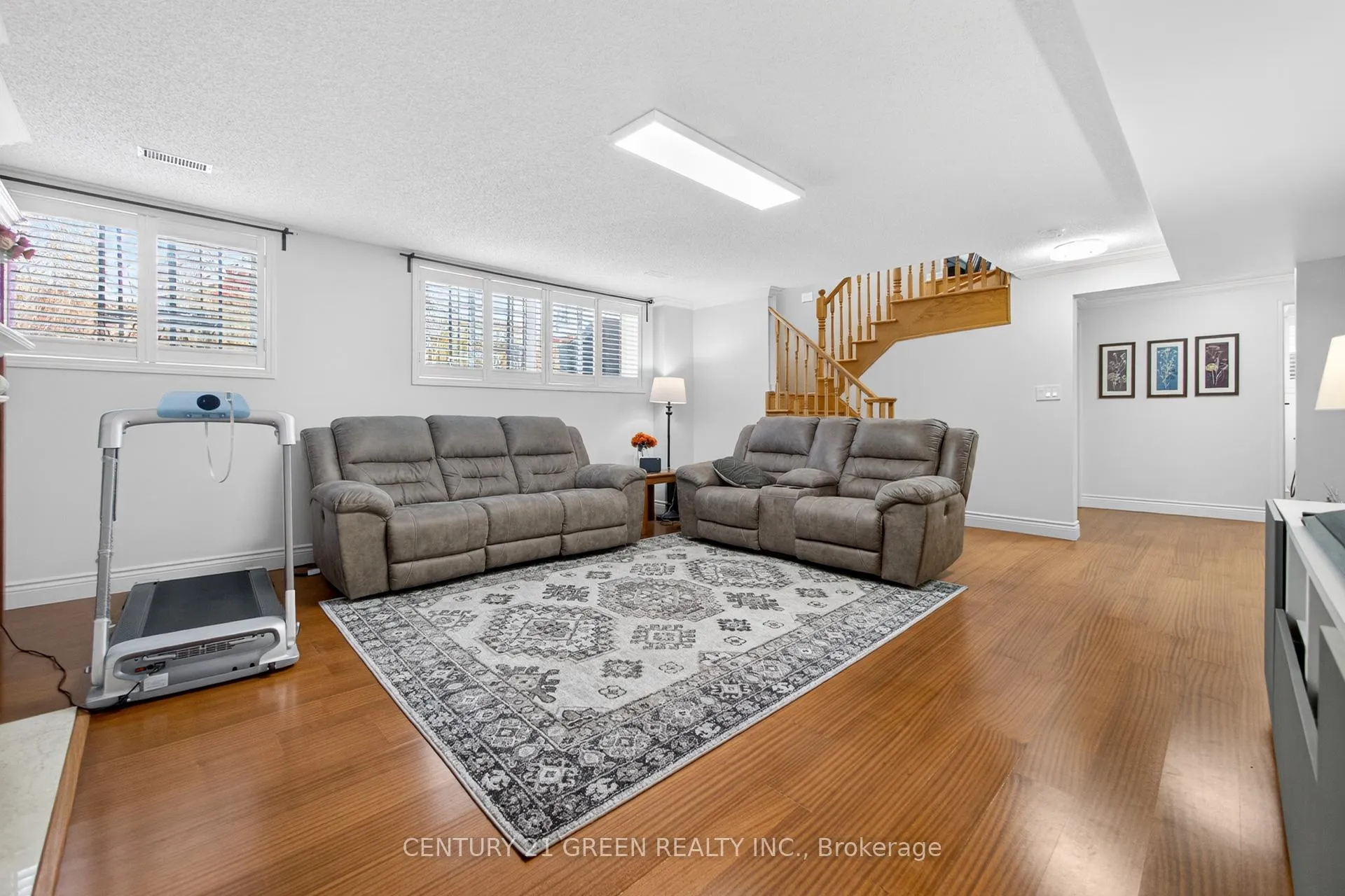Photo 31 of 1666 Allan Crescent, Milton, Beaty — HOMEH