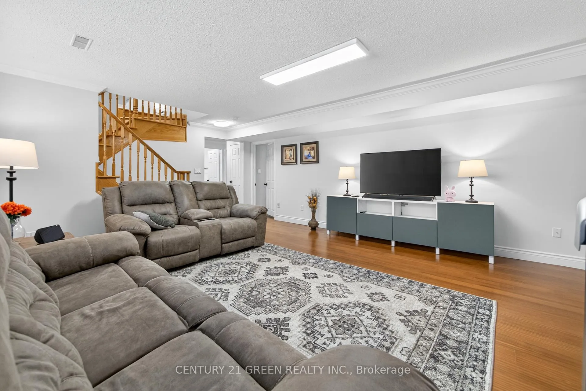 Photo 32 of 1666 Allan Crescent, Milton, Beaty — HOMEH